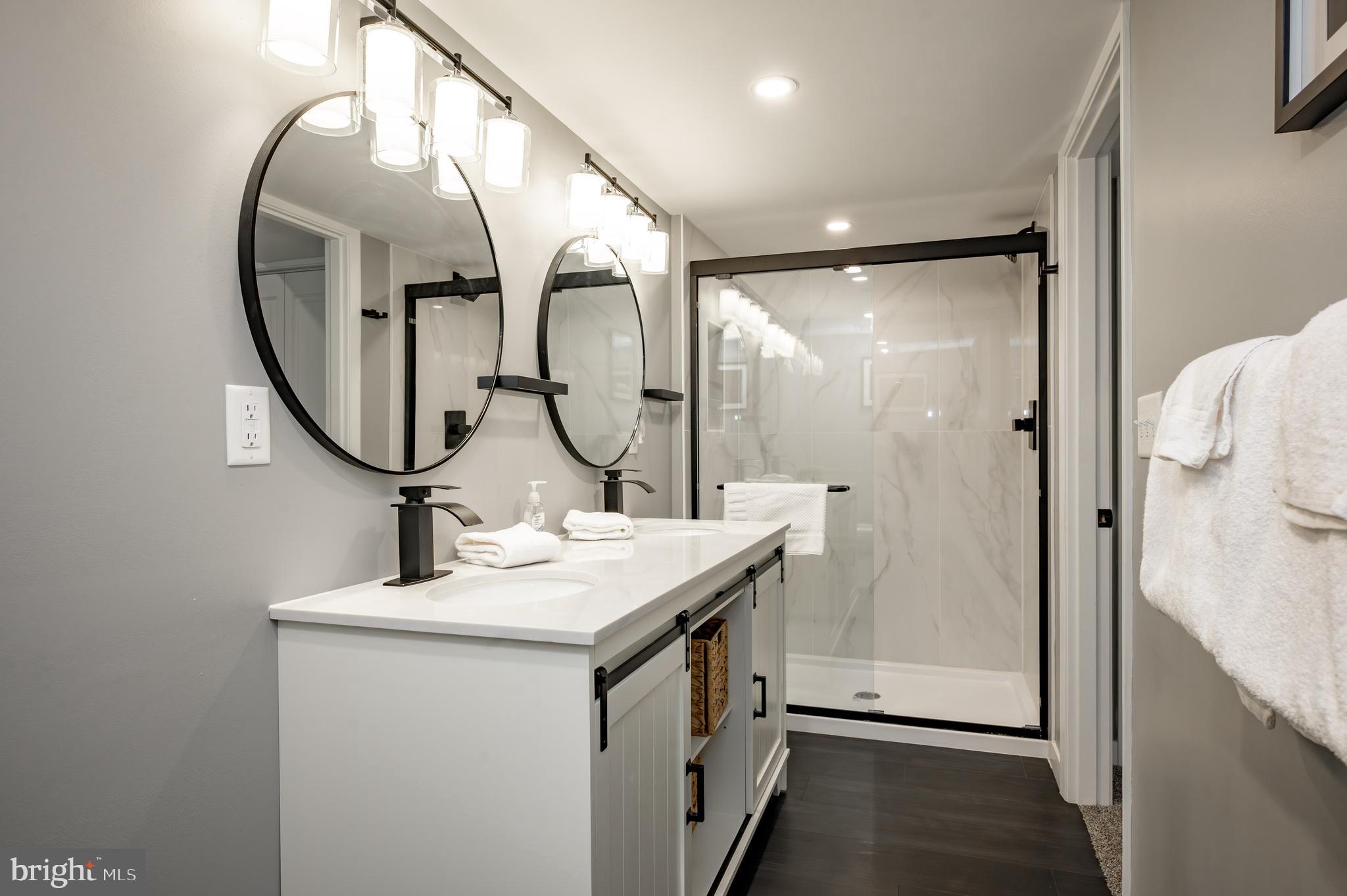 SANDY SHORES ESTATES - Residential