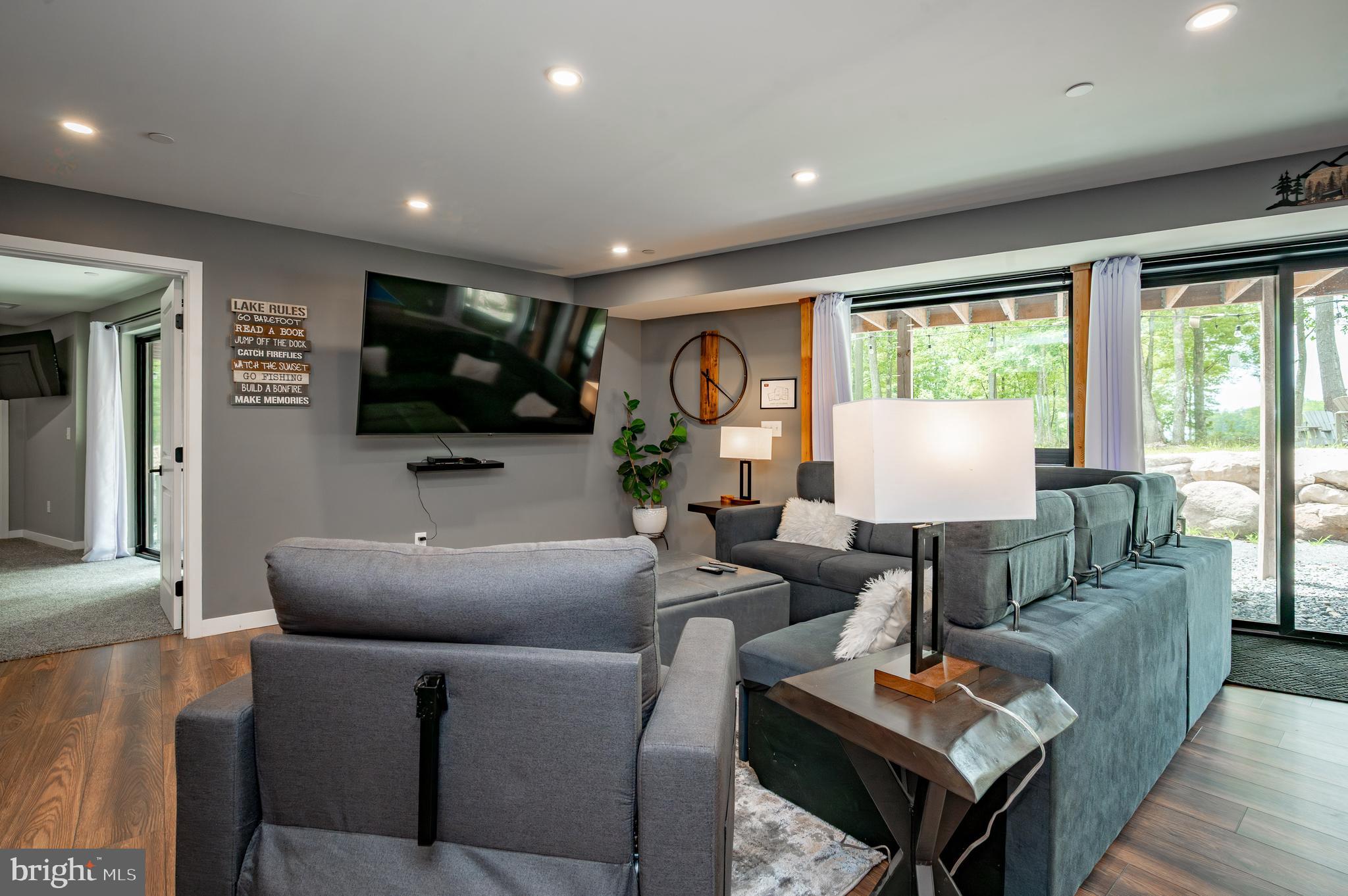 SANDY SHORES ESTATES - Residential