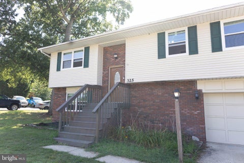 Homes For Rent - 325 Londontown Road<br/> EDGEWATER, MD 21037