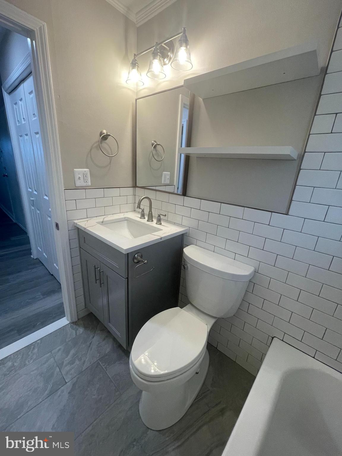 PEMBROOKE - Residential Lease