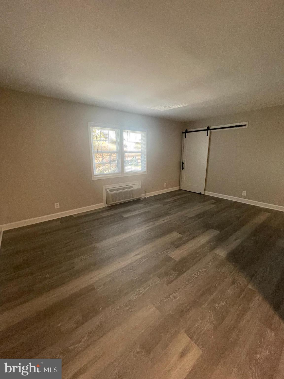 PEMBROOKE - Residential Lease