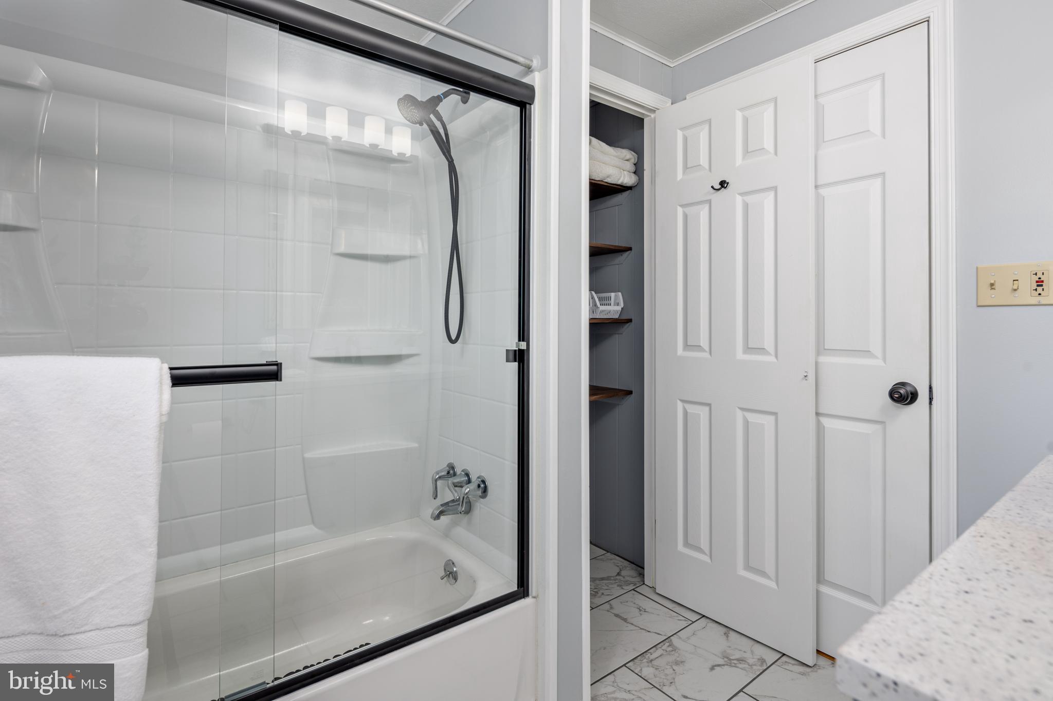 KENT ISLAND ESTATES - Residential