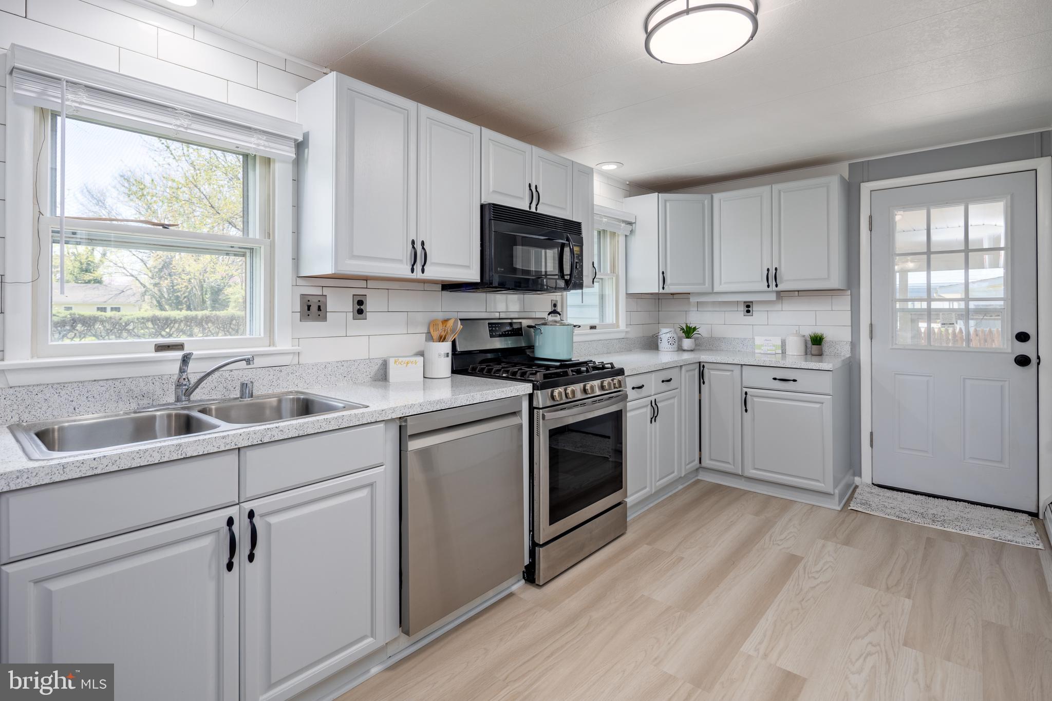 KENT ISLAND ESTATES - Residential