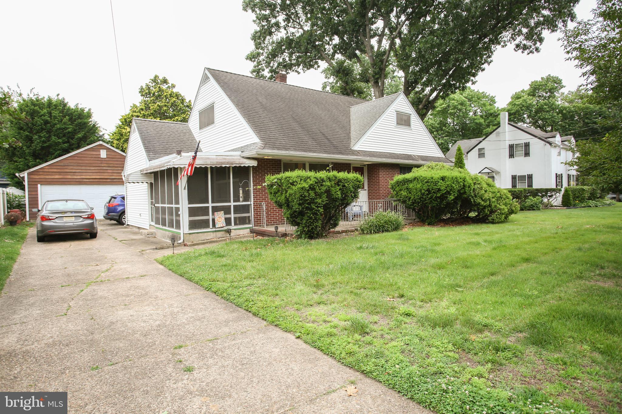 702 CEDAR STREET