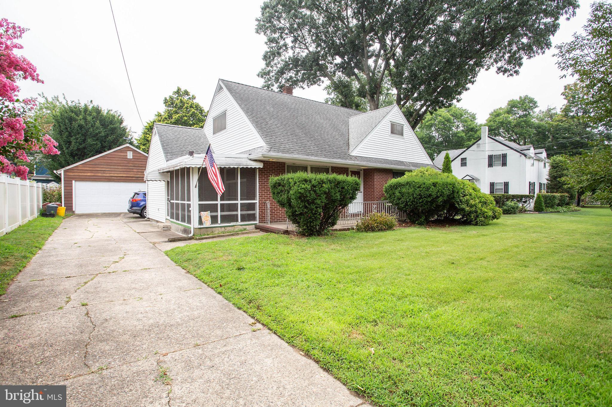 702 CEDAR STREET