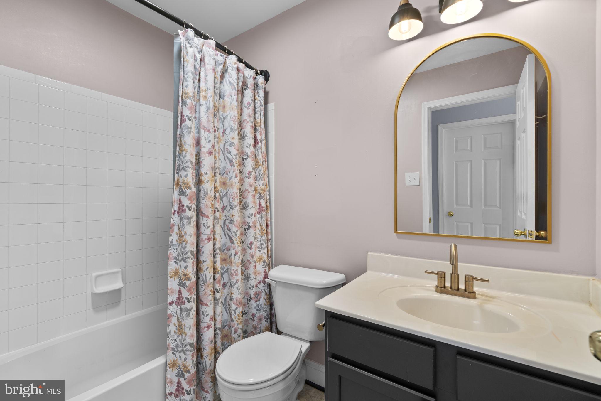 GLYNCHESTER FARM - Residential