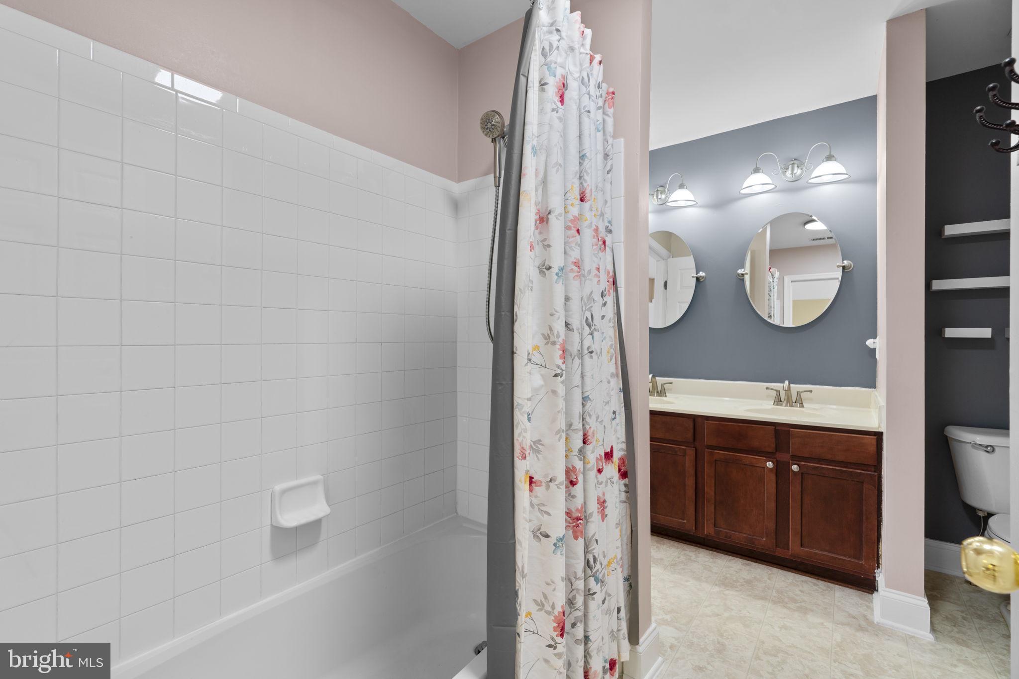 GLYNCHESTER FARM - Residential