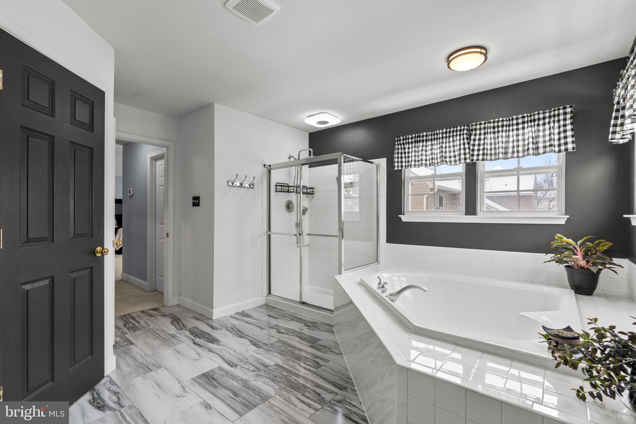 GLYNCHESTER FARM - Residential