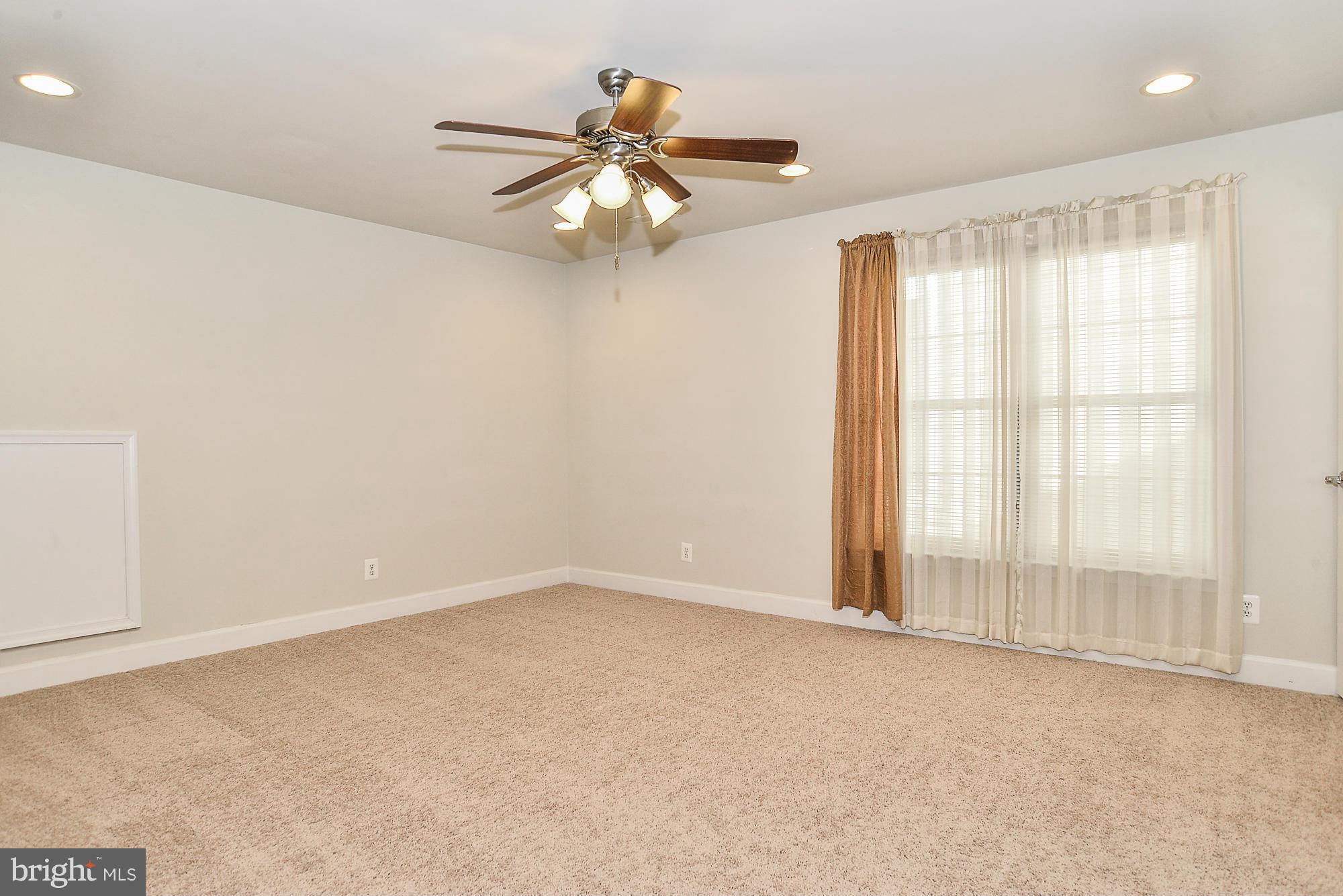 SPRING HILL - Residential Lease