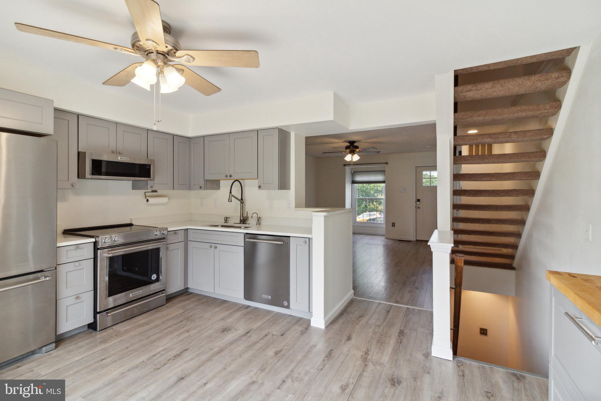 LAUREL WOODS - Residential Lease