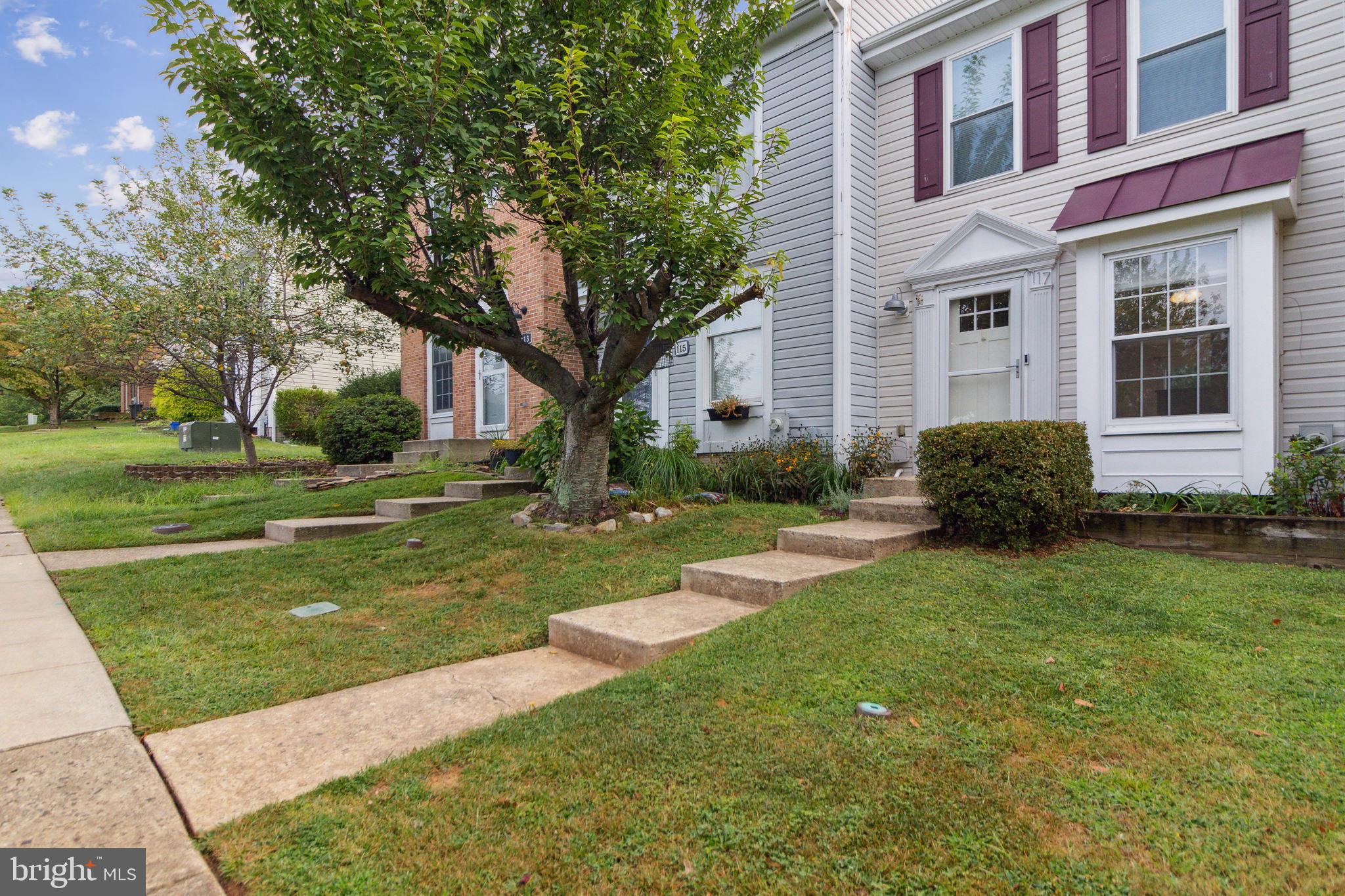 LAUREL WOODS - Residential Lease