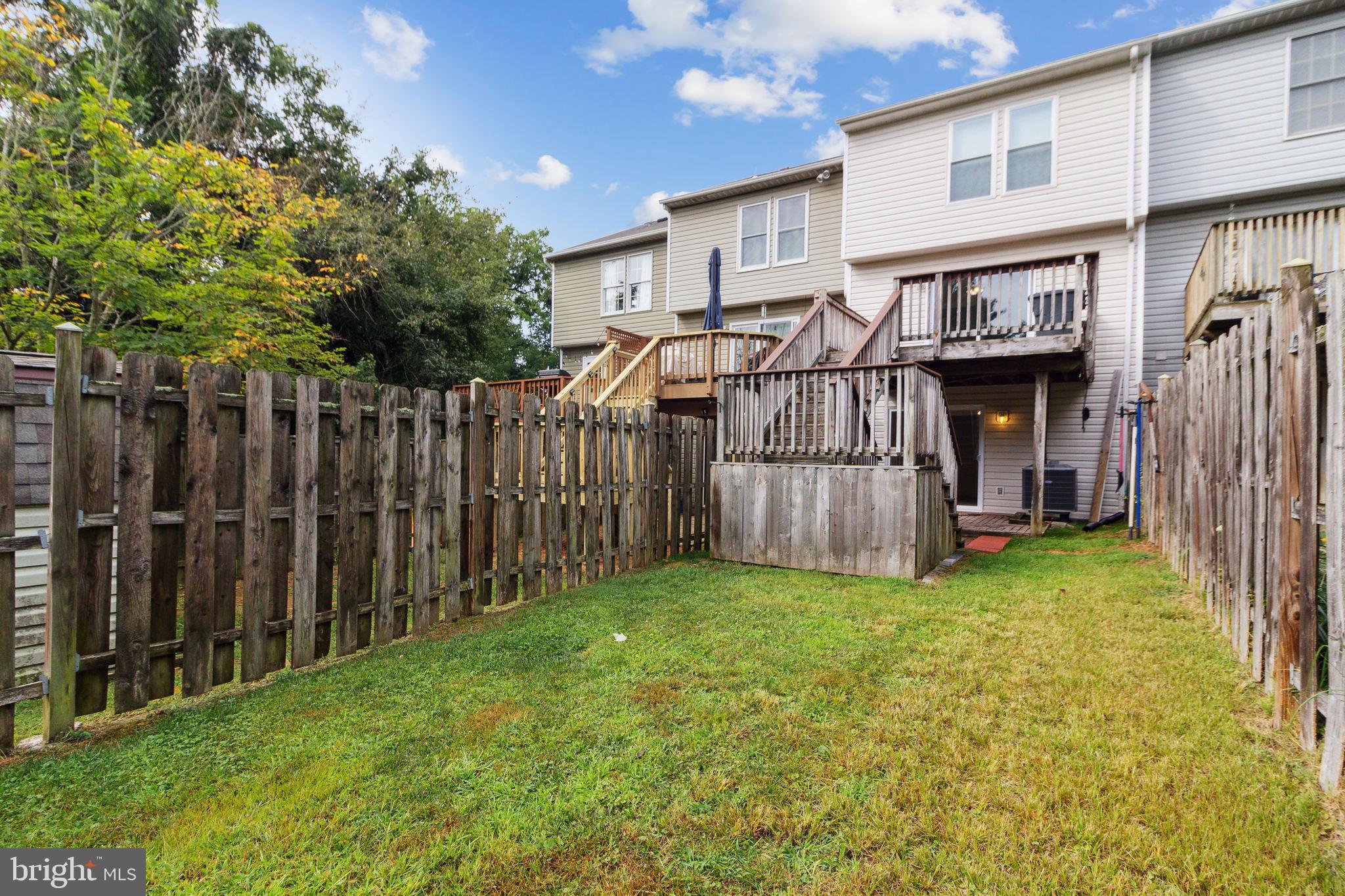 LAUREL WOODS - Residential Lease