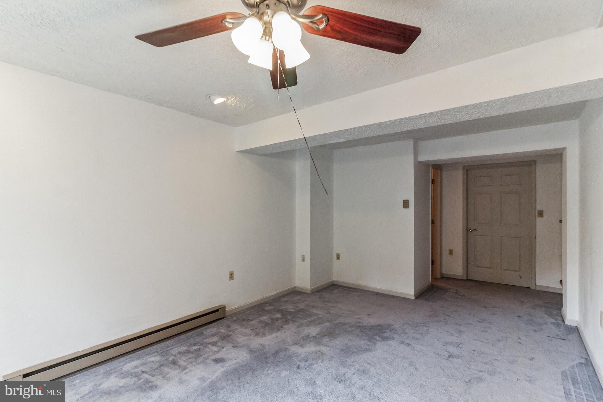 LAUREL WOODS - Residential Lease