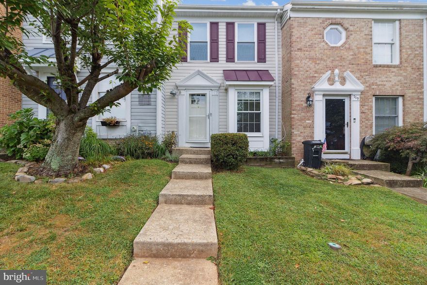 Welcome home! This is a beautiful 2 bedroom, 1.5 bath townhome in Laurel Woods. Features of this home include a newly renovated main floor and kitchen complete with quartz counters, sleek hardwood cabinets, stainless steel appliances, and modern plank flooring. This home also has a dedicated vanity sink and large closets in the primary bedroom, a finished walk-out basement, and a deck with stairs leading down into the fenced backyard. 

All adults 19+ must have a 650+ credit score to qualify. Household income must be at least 3x the monthly rent and must be documented/verifiable. All adults must have a clear rental history with no prior filings for non-payment of rent or evictions in the last 5 years. Small dogs (sorry no cats) are taken on a case-by-case basis.