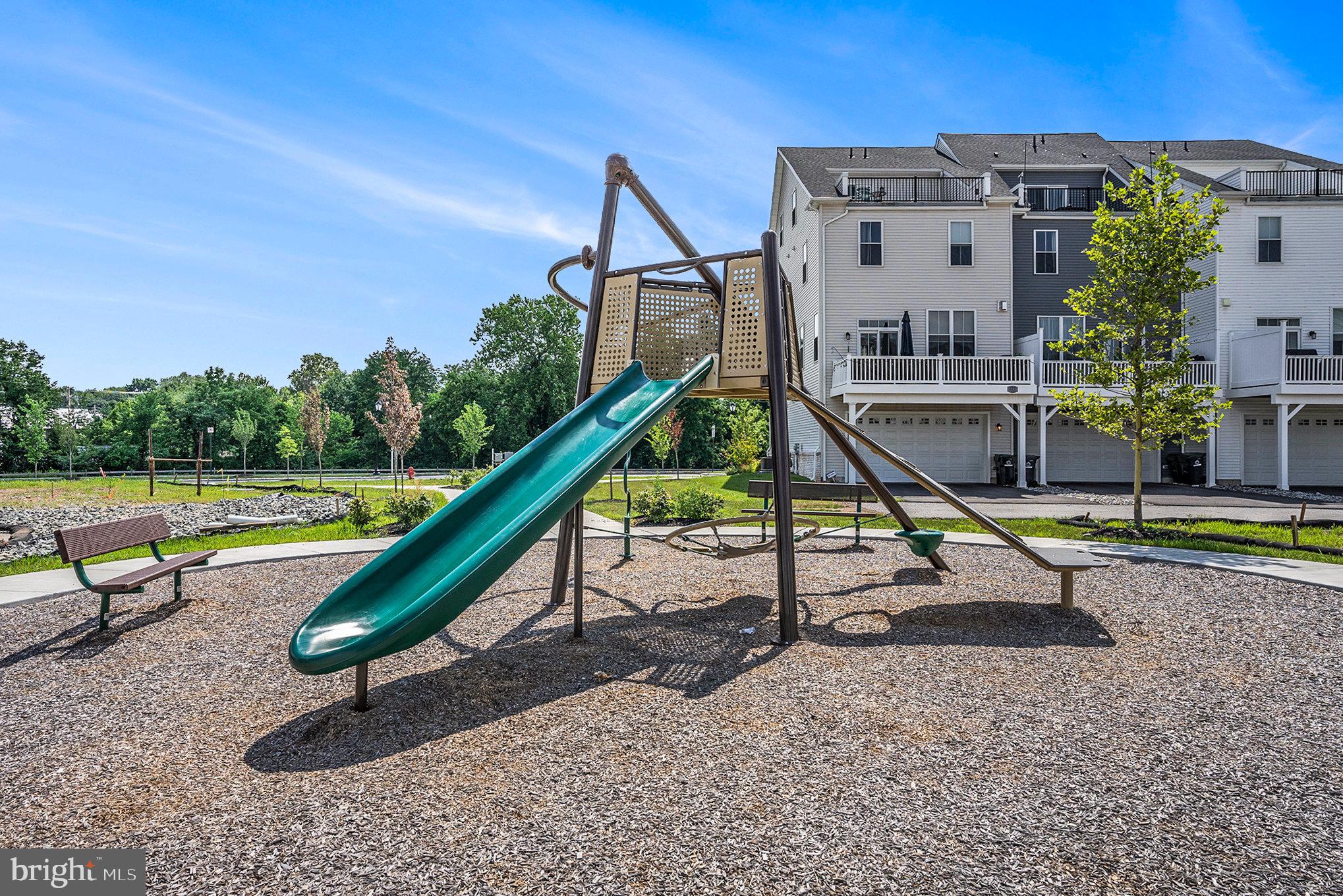 STEELPOINTE - Residential