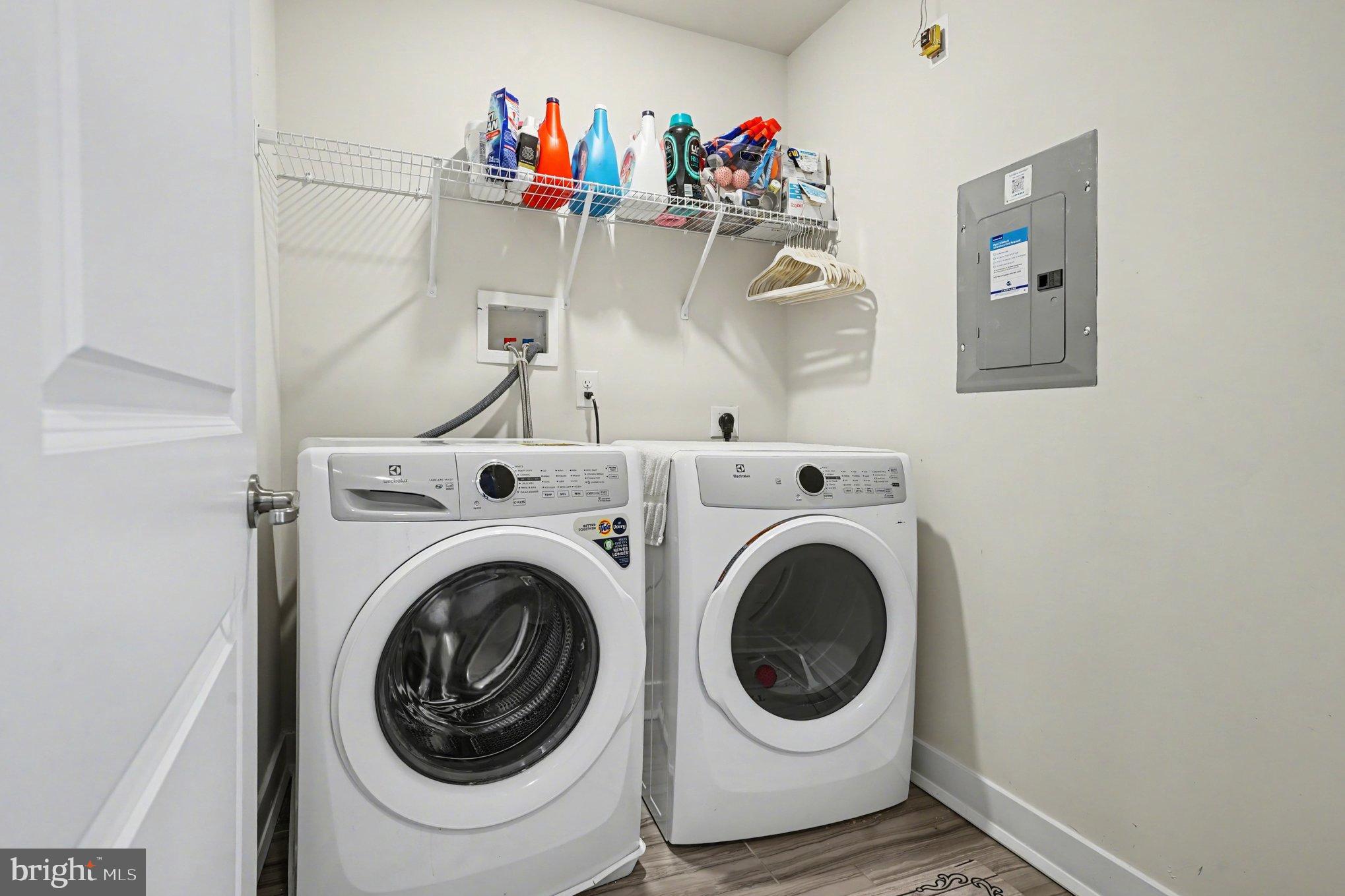 STEELPOINTE - Residential