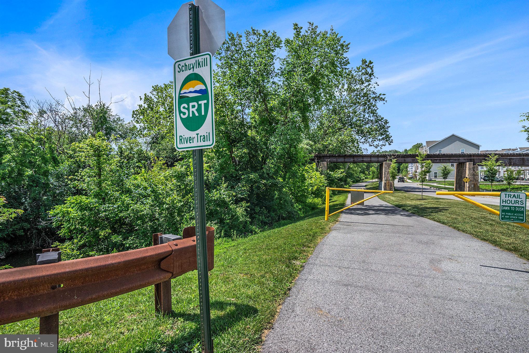 STEELPOINTE - Residential