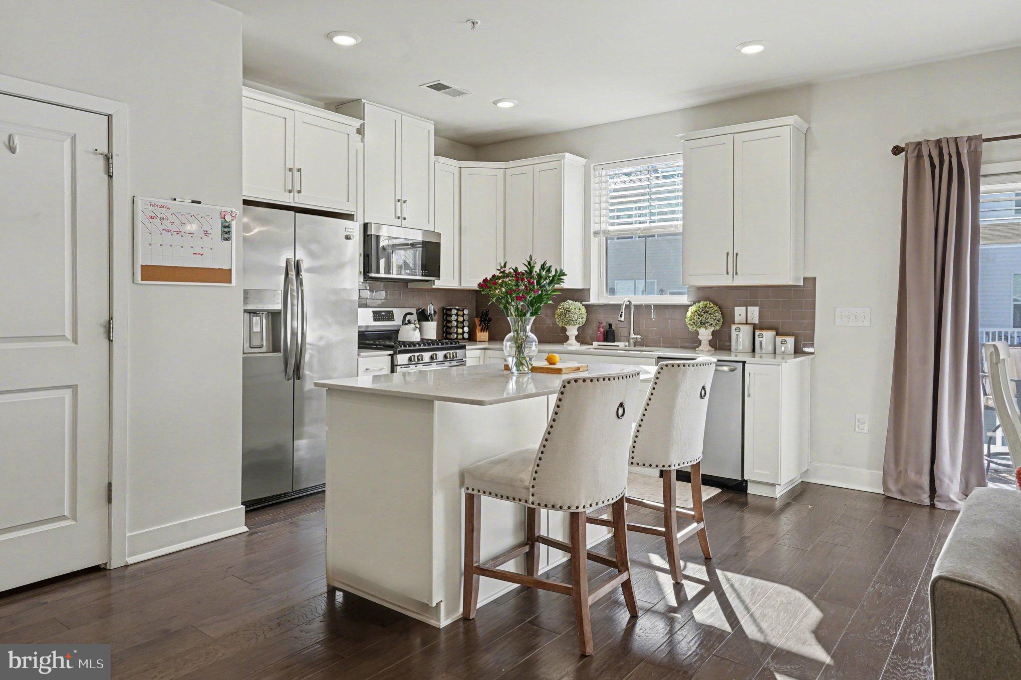 STEELPOINTE - Residential