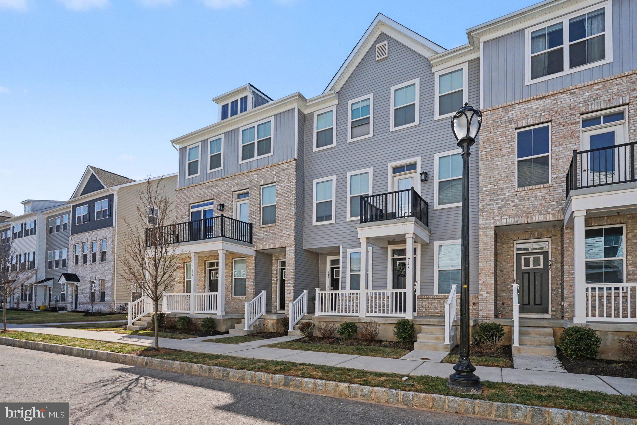 STEELPOINTE - Residential