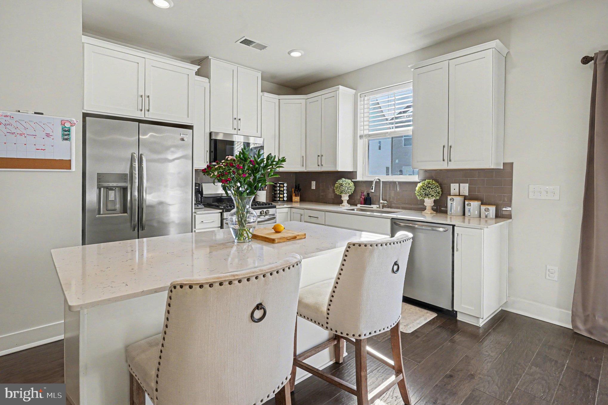 STEELPOINTE - Residential