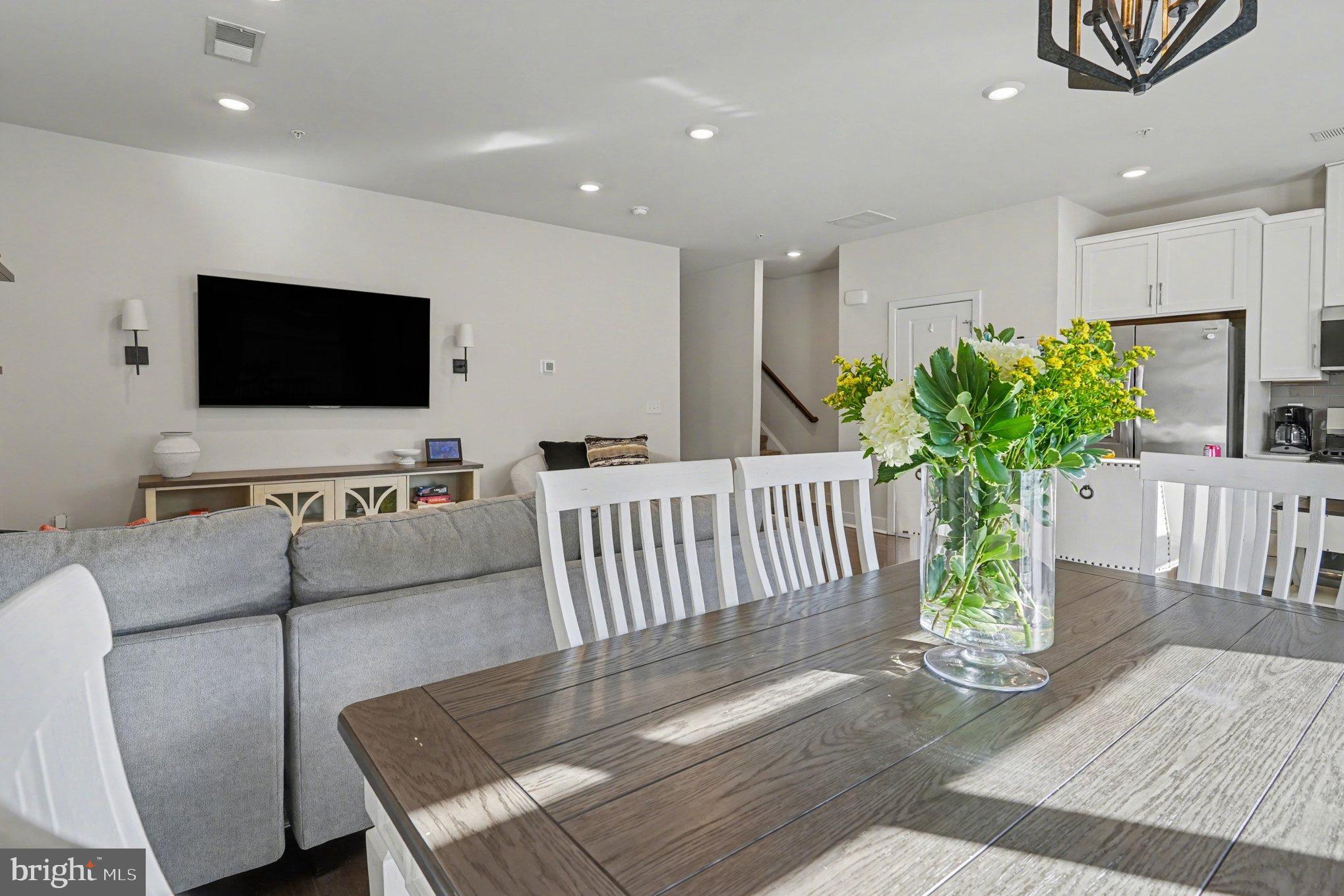 STEELPOINTE - Residential