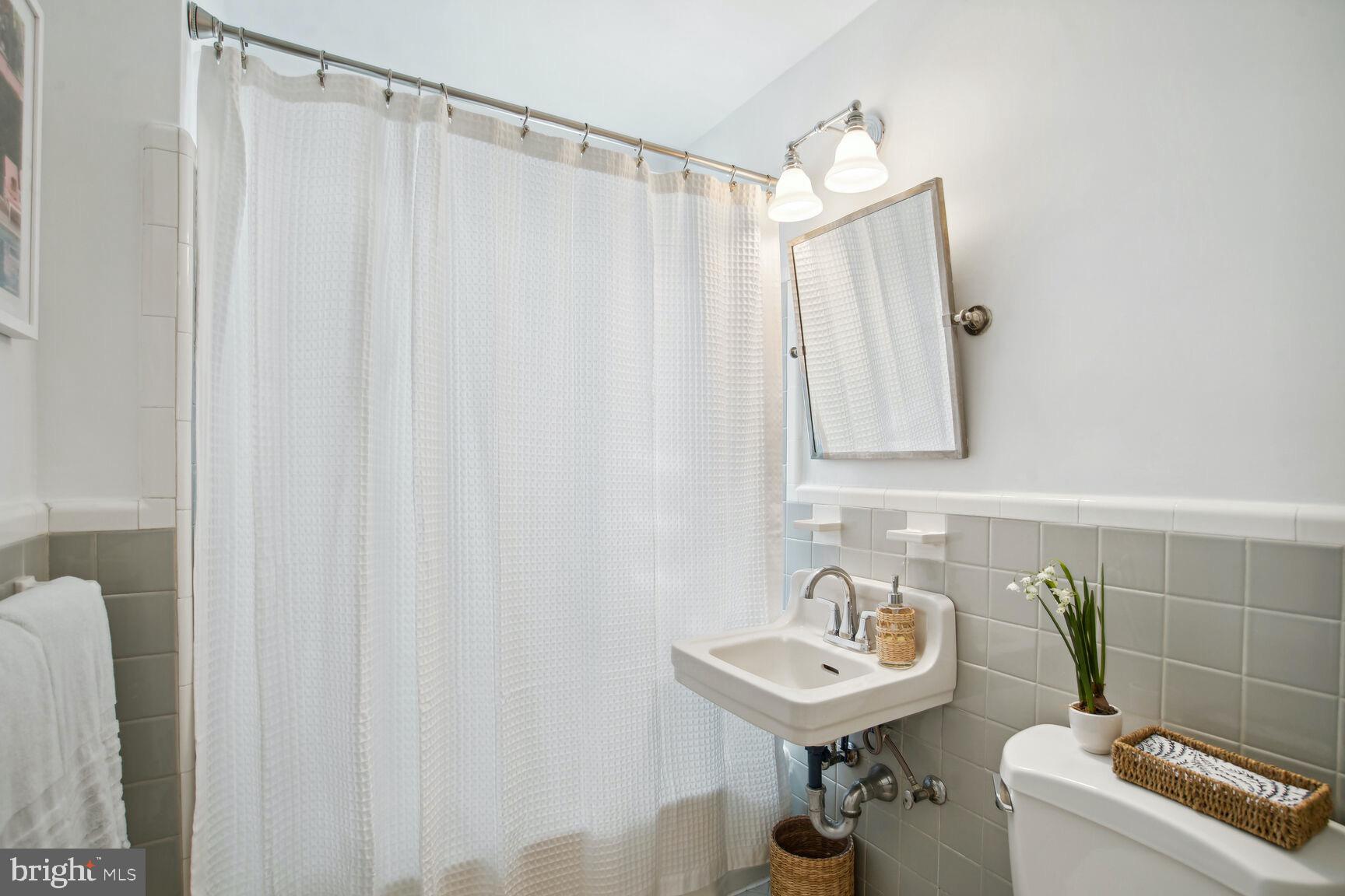 GLEN MAR PARK - Residential