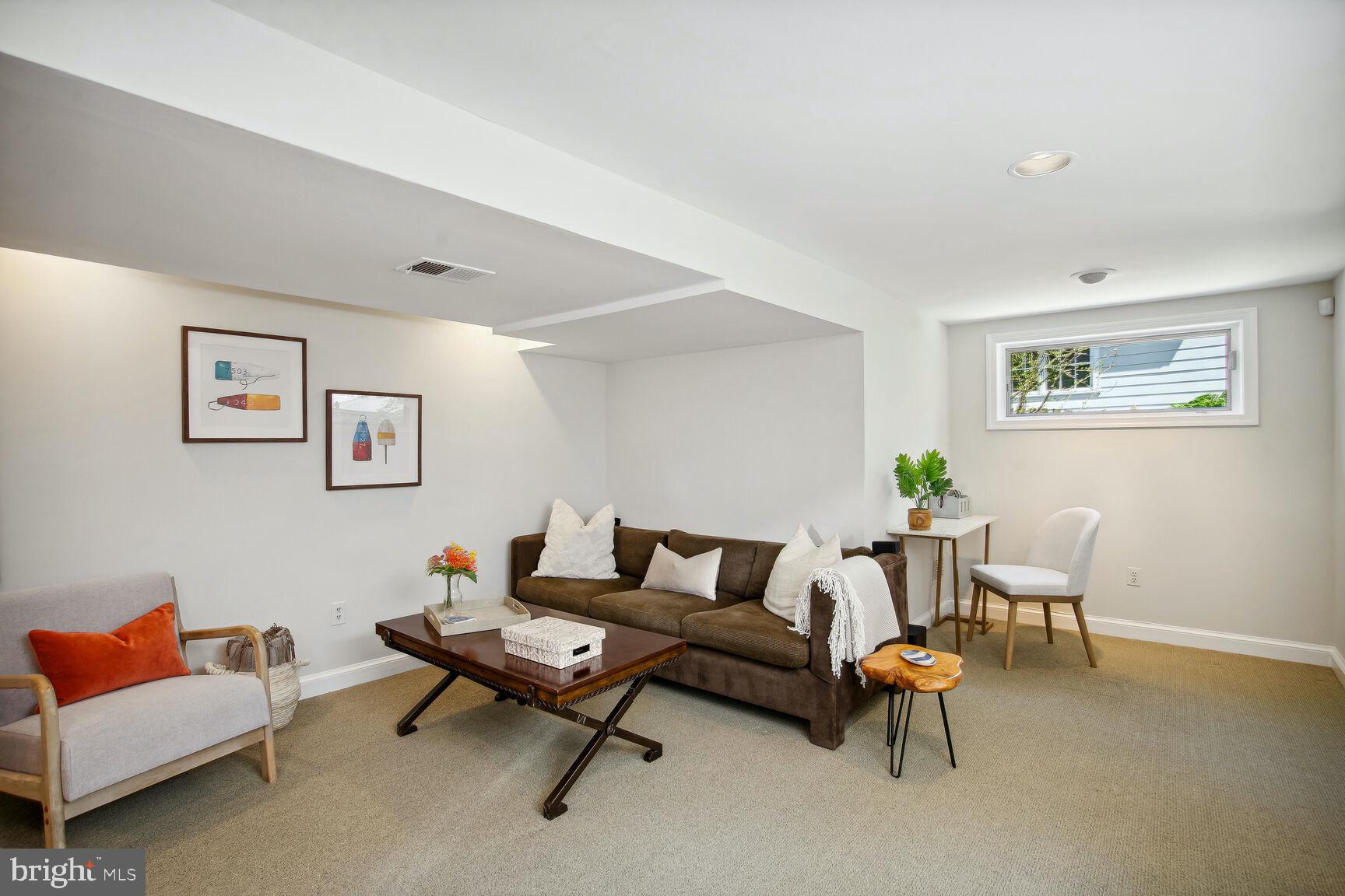 GLEN MAR PARK - Residential