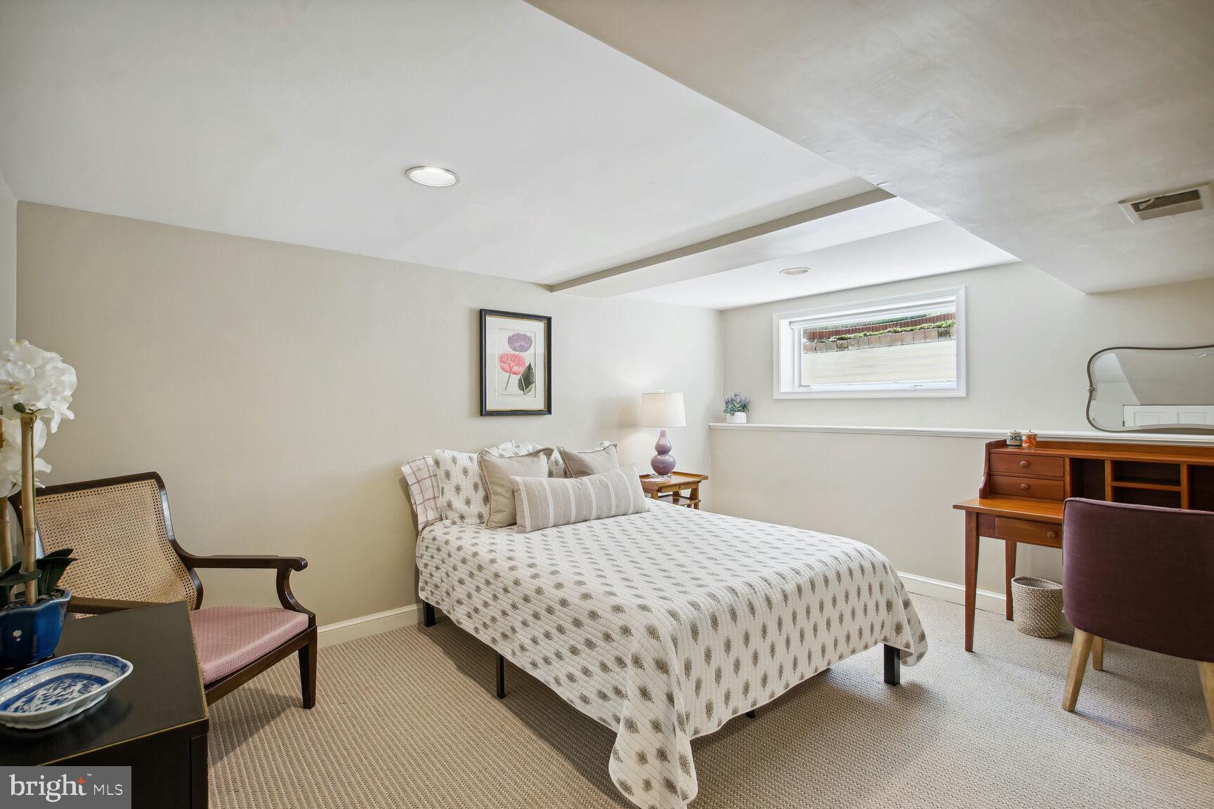 GLEN MAR PARK - Residential