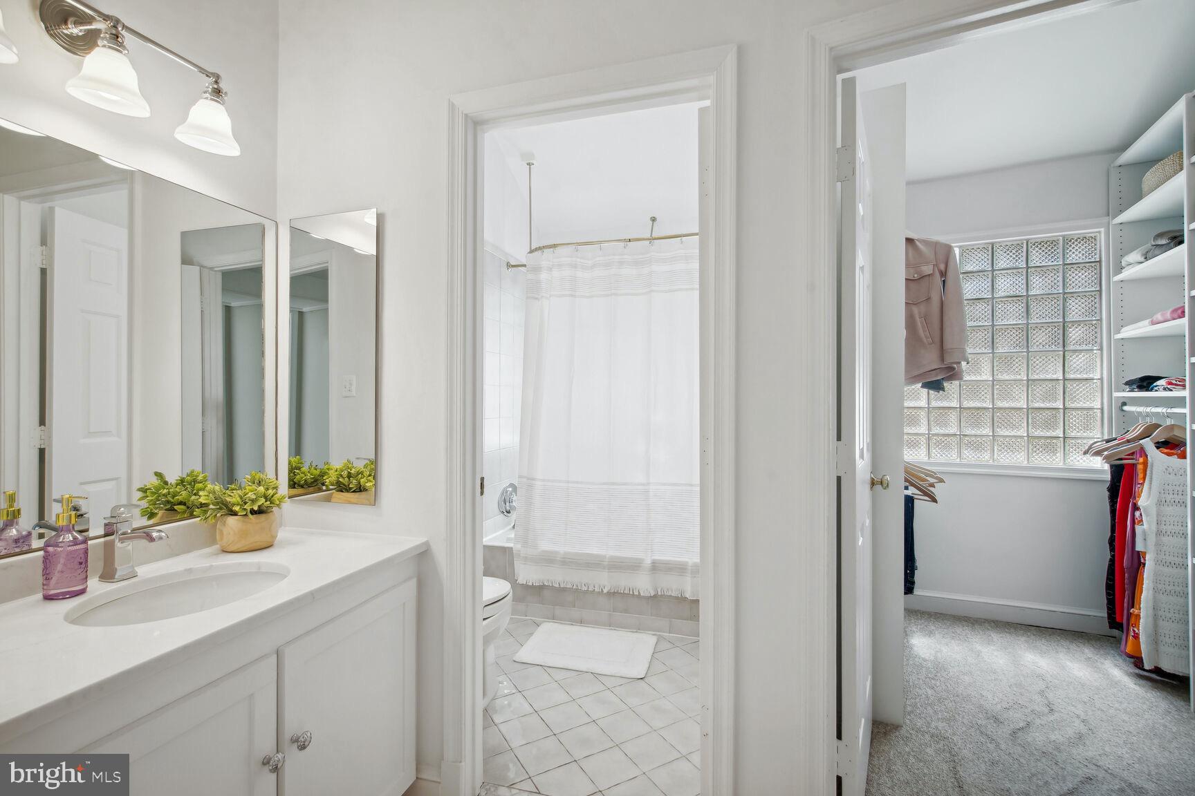 GLEN MAR PARK - Residential