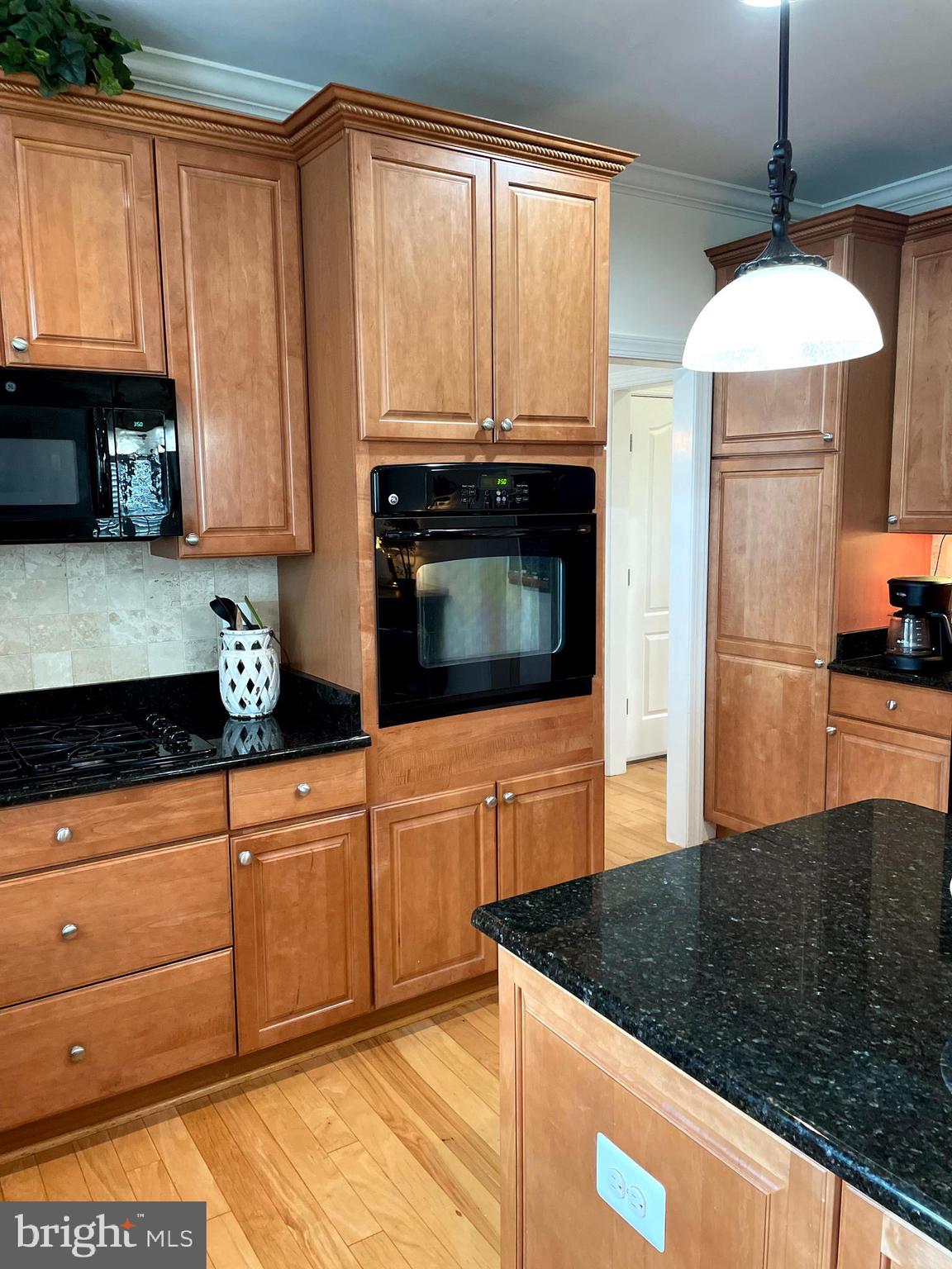 LEONARDS GRANT - Residential Lease