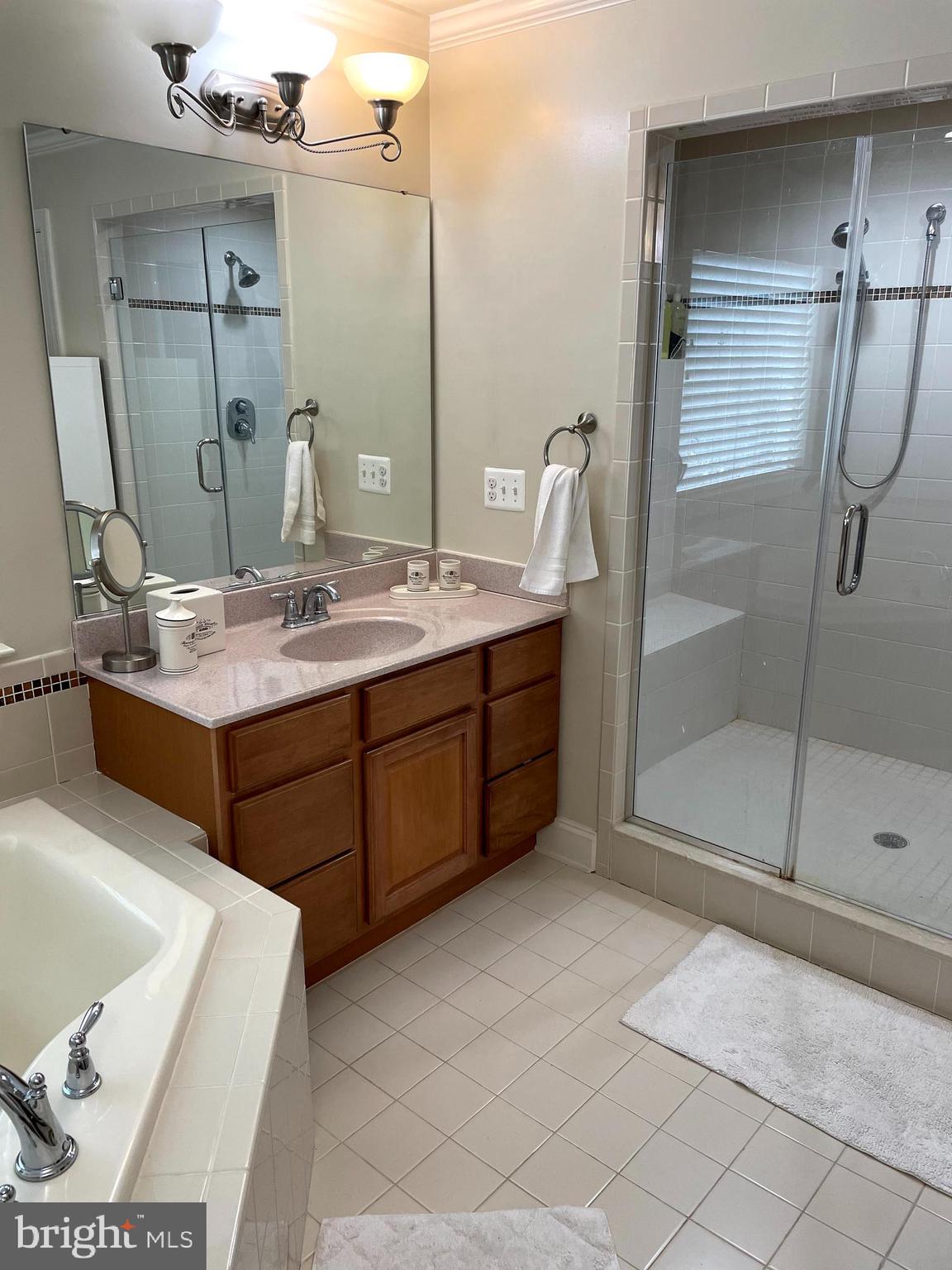 LEONARDS GRANT - Residential Lease