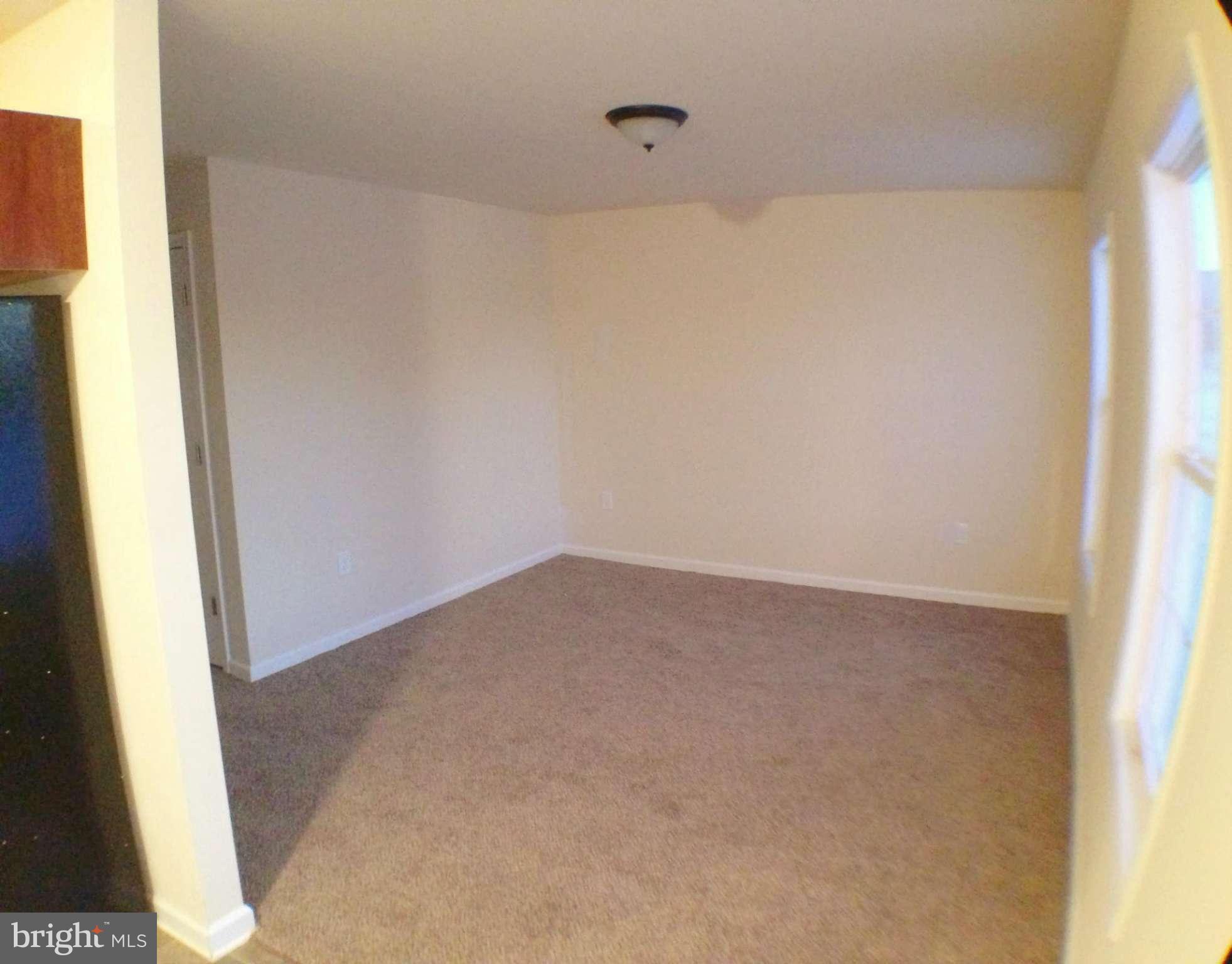 THE TOWNES AT OAKHURST - Residential