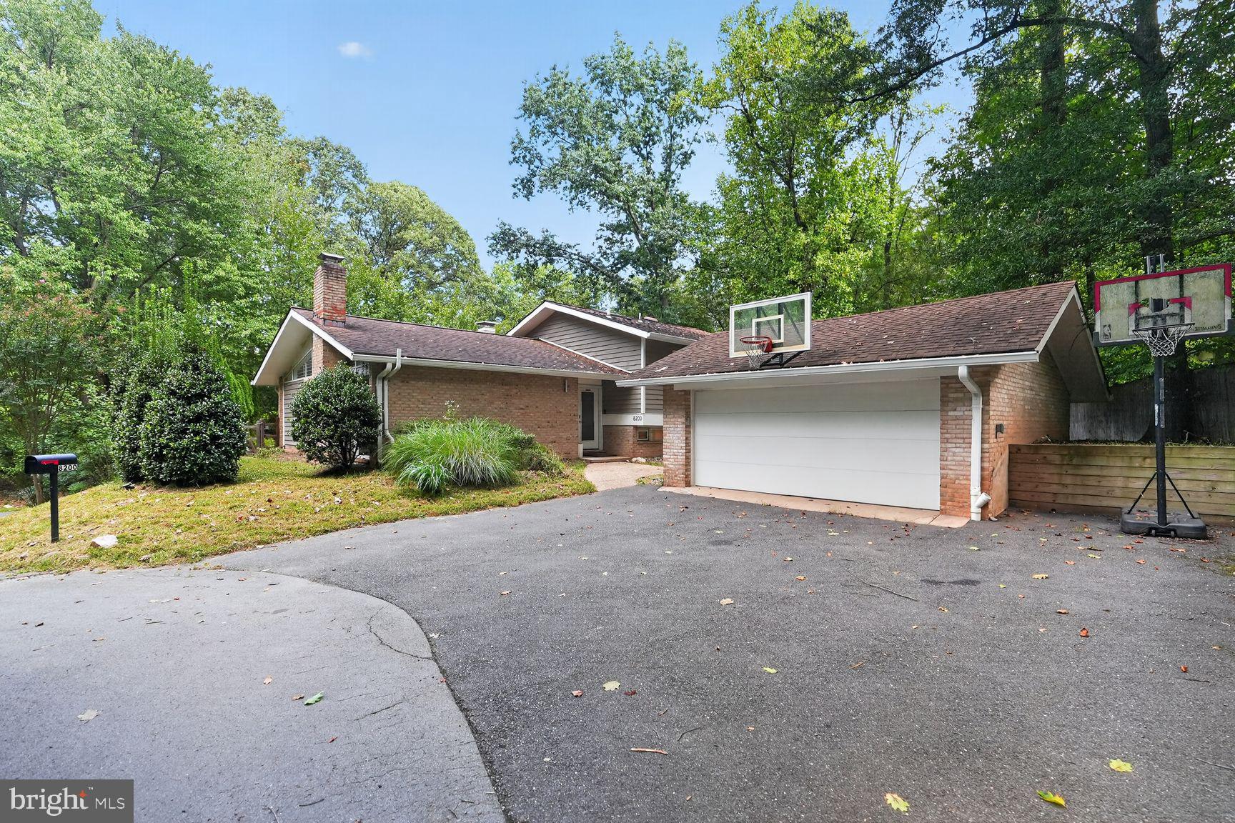 8200 STONE TRAIL DRIVE