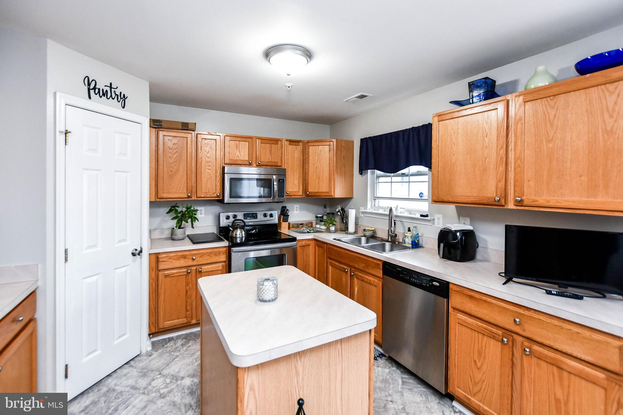 TEMPLE PLAZA-PLAT 1> - Residential