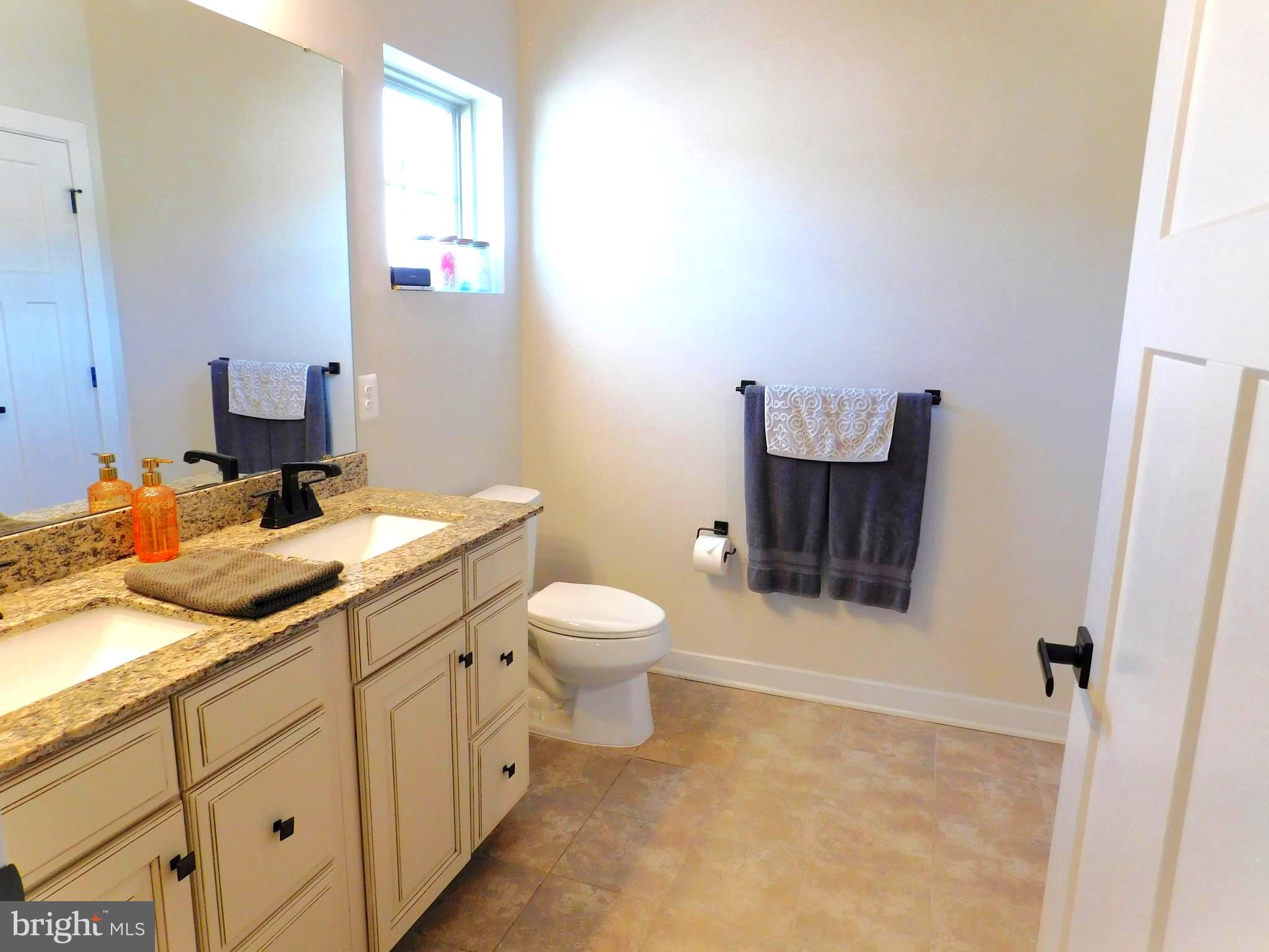 LINGANORE GARDEN CONDOMINIUMS - Residential