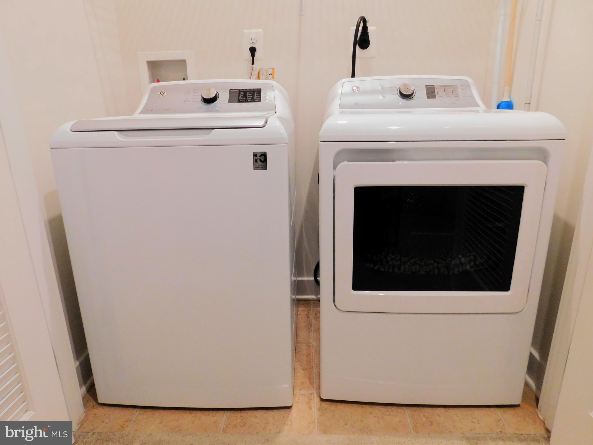 LINGANORE GARDEN CONDOMINIUMS - Residential