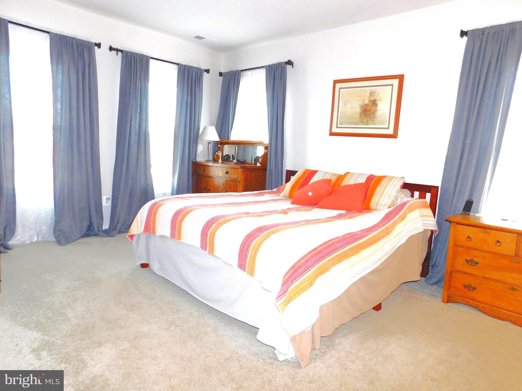 LINGANORE GARDEN CONDOMINIUMS - Residential