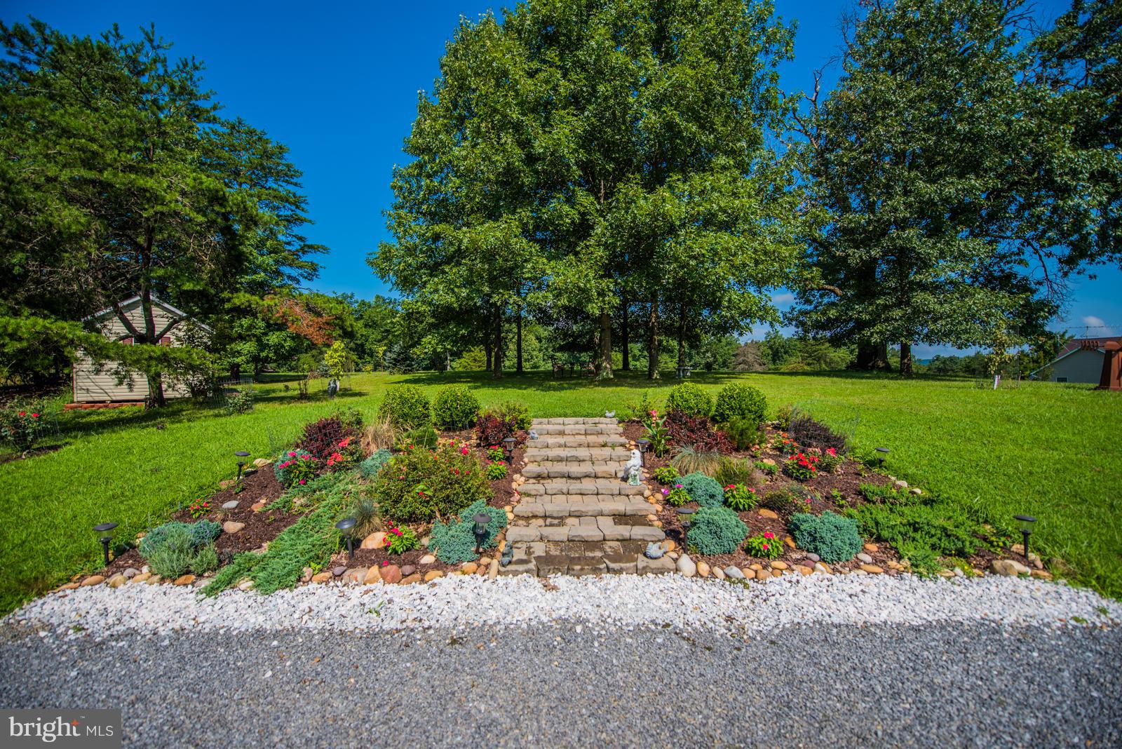 OLD MILL MANOR - Residential