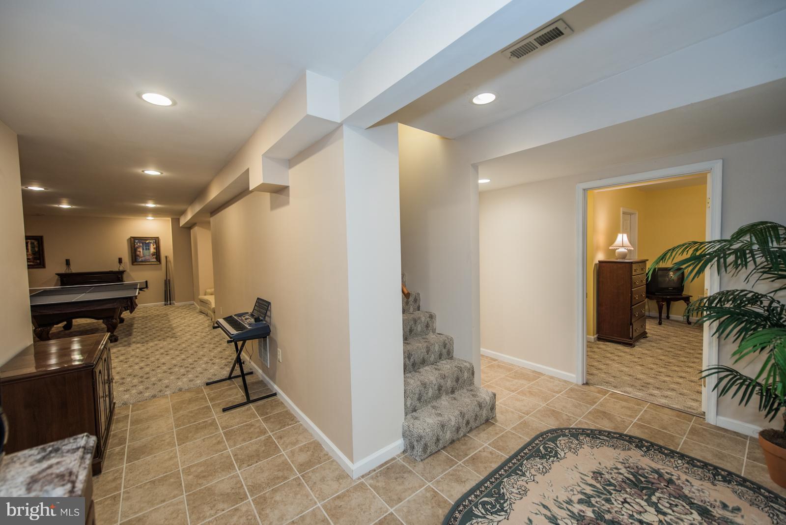 OLD MILL MANOR - Residential