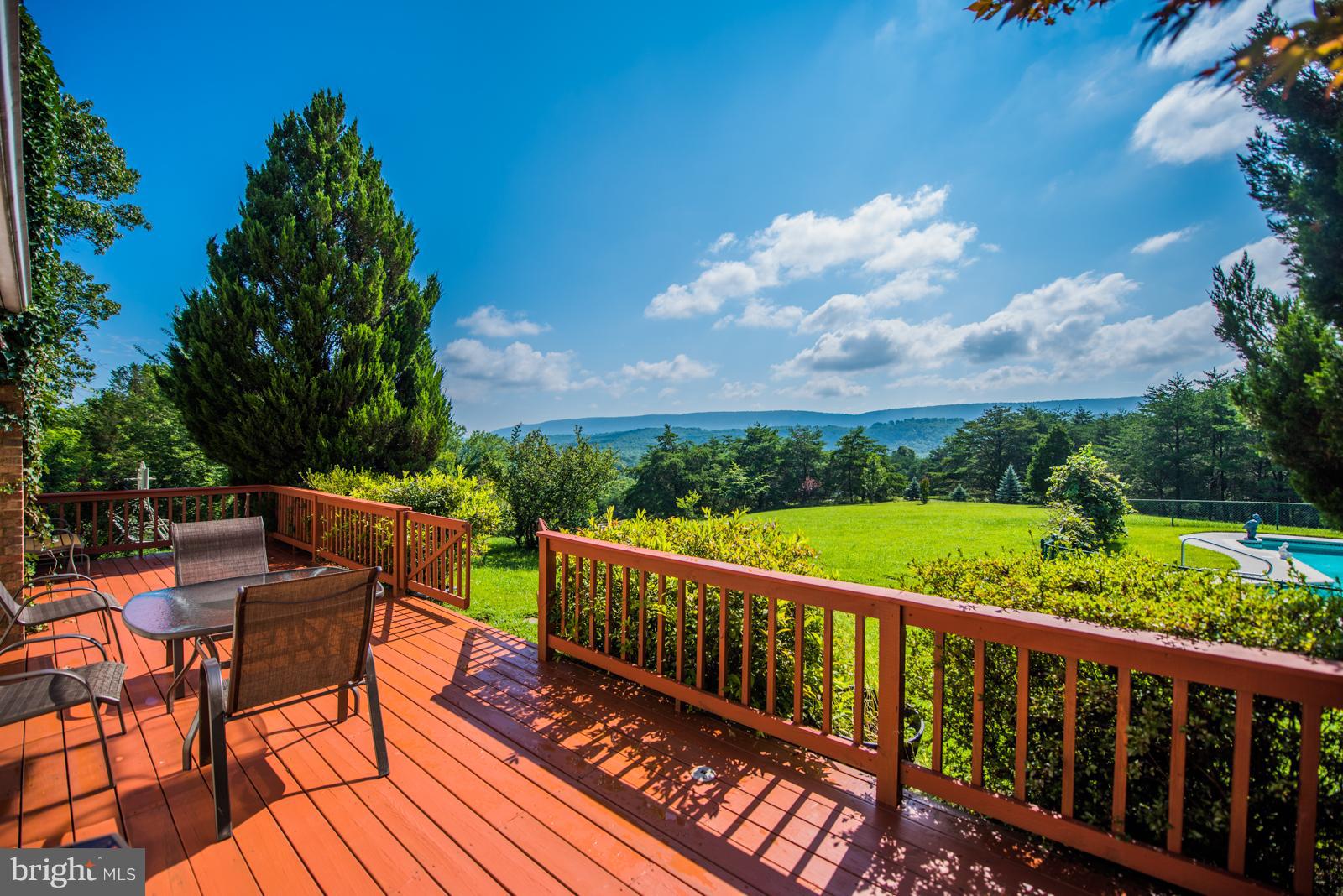 OLD MILL MANOR - Residential