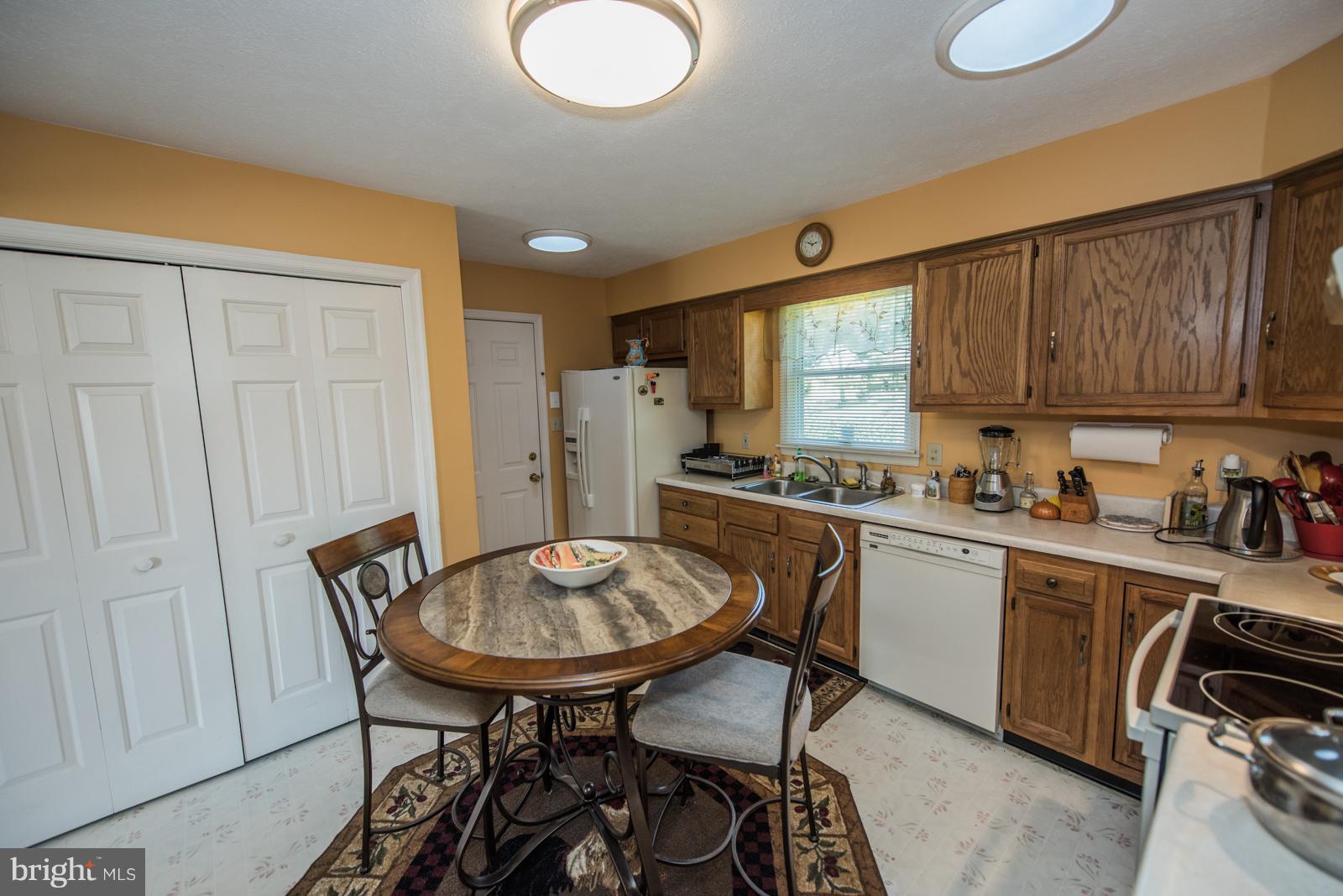 OLD MILL MANOR - Residential