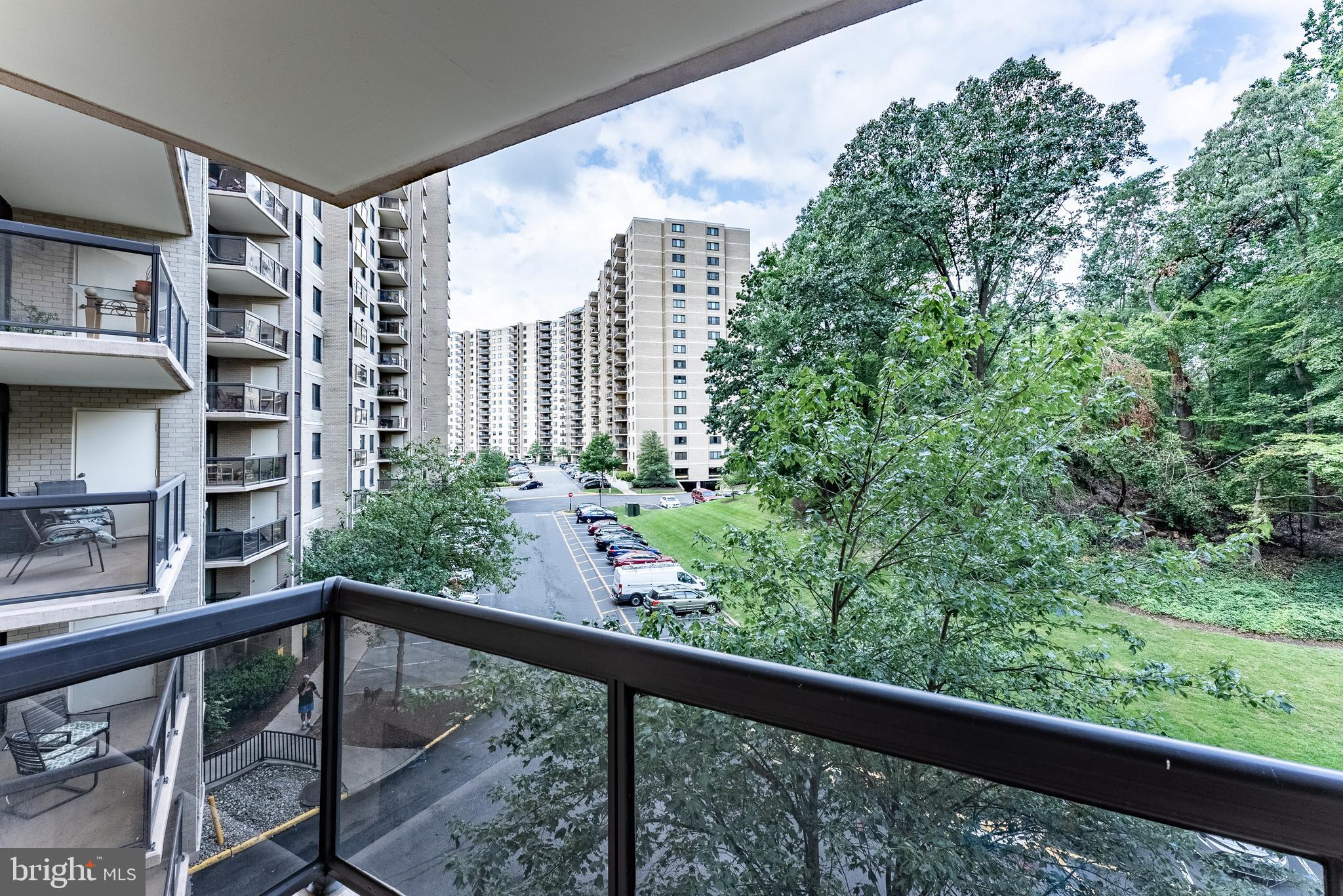203 YOAKUM PARKWAY 403