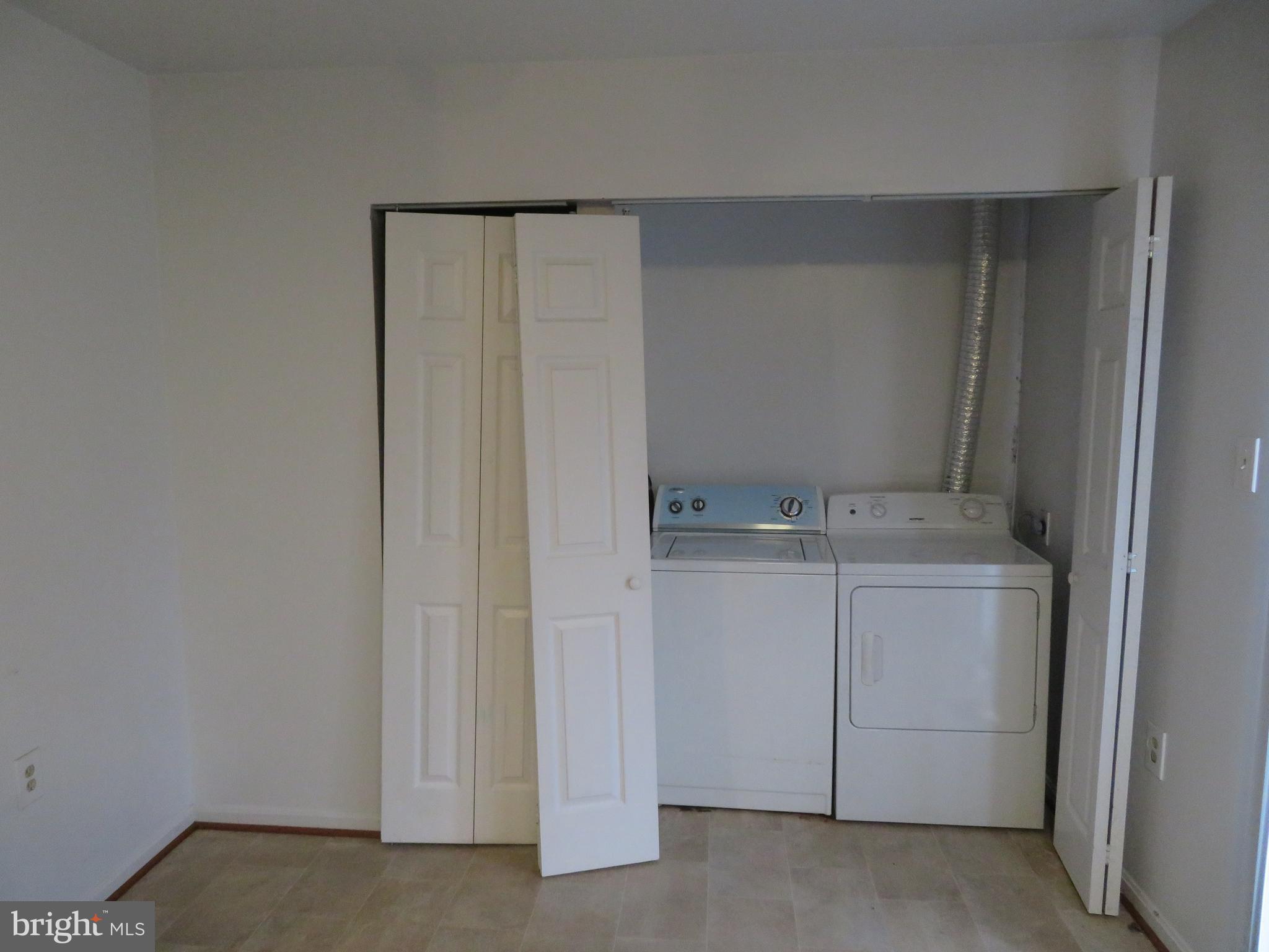 WOODSTREAM EAST - Residential