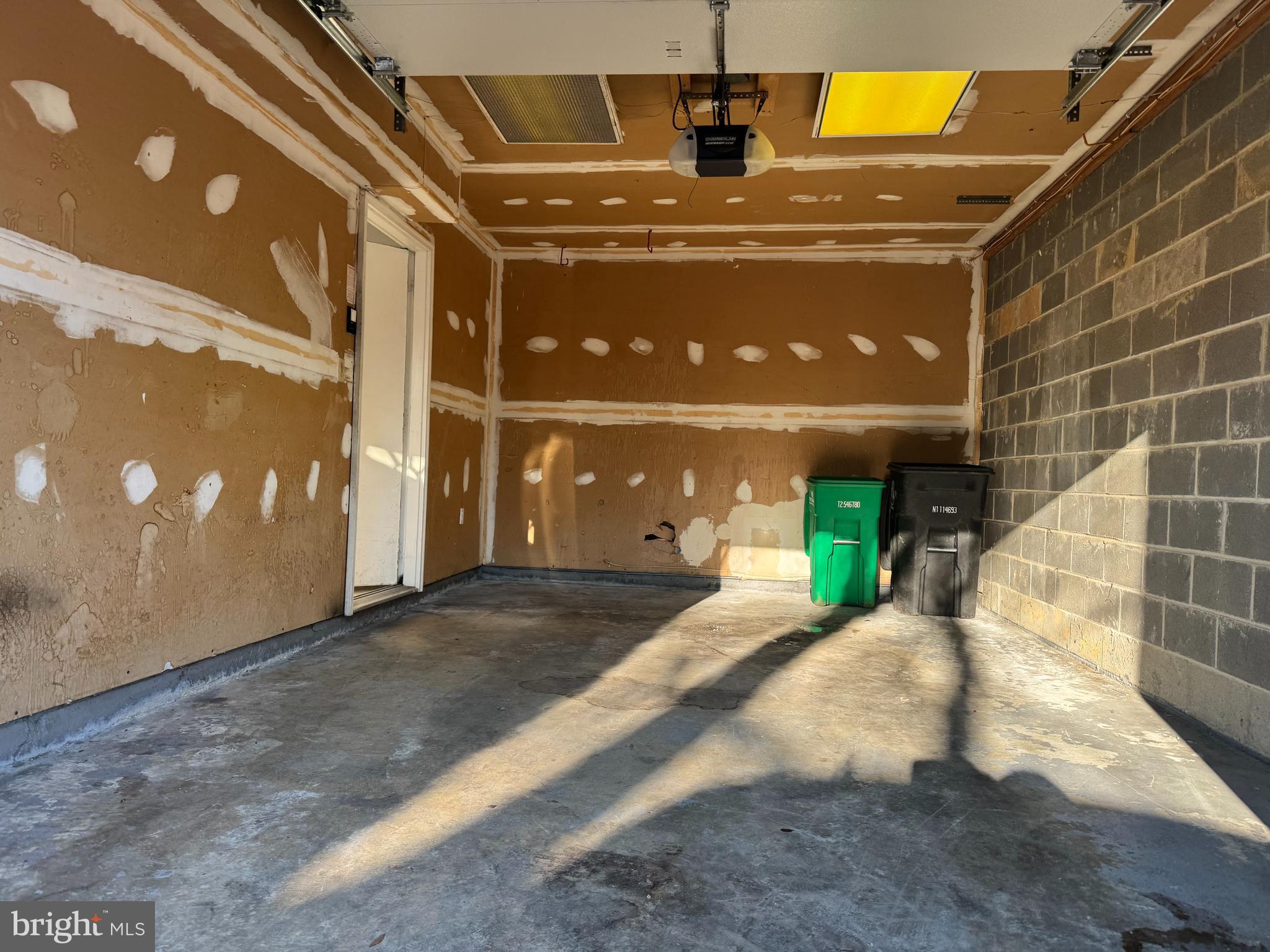 WOODSTREAM EAST - Residential