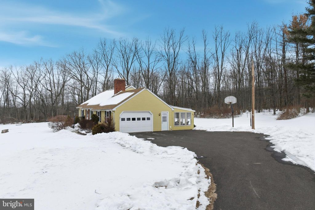 Photo of 1627 Diamond Street, SELLERSVILLE, PA 18960 (MLS # PABU2113530)