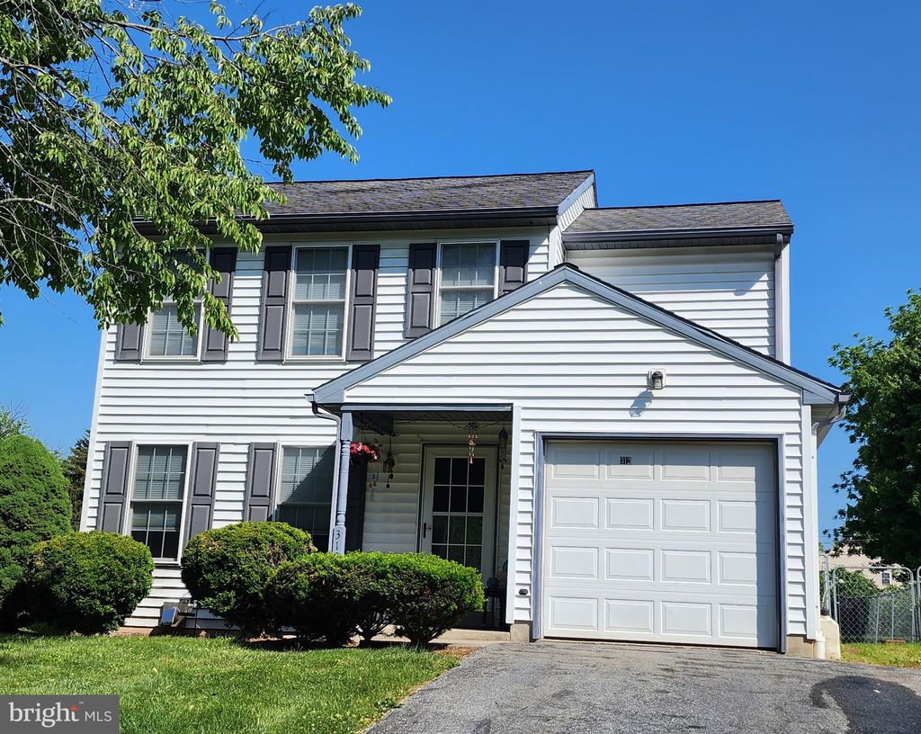 Photo of 312 RACE ST, BAINBRIDGE, PA 17502 (MLS # PALA2035602)