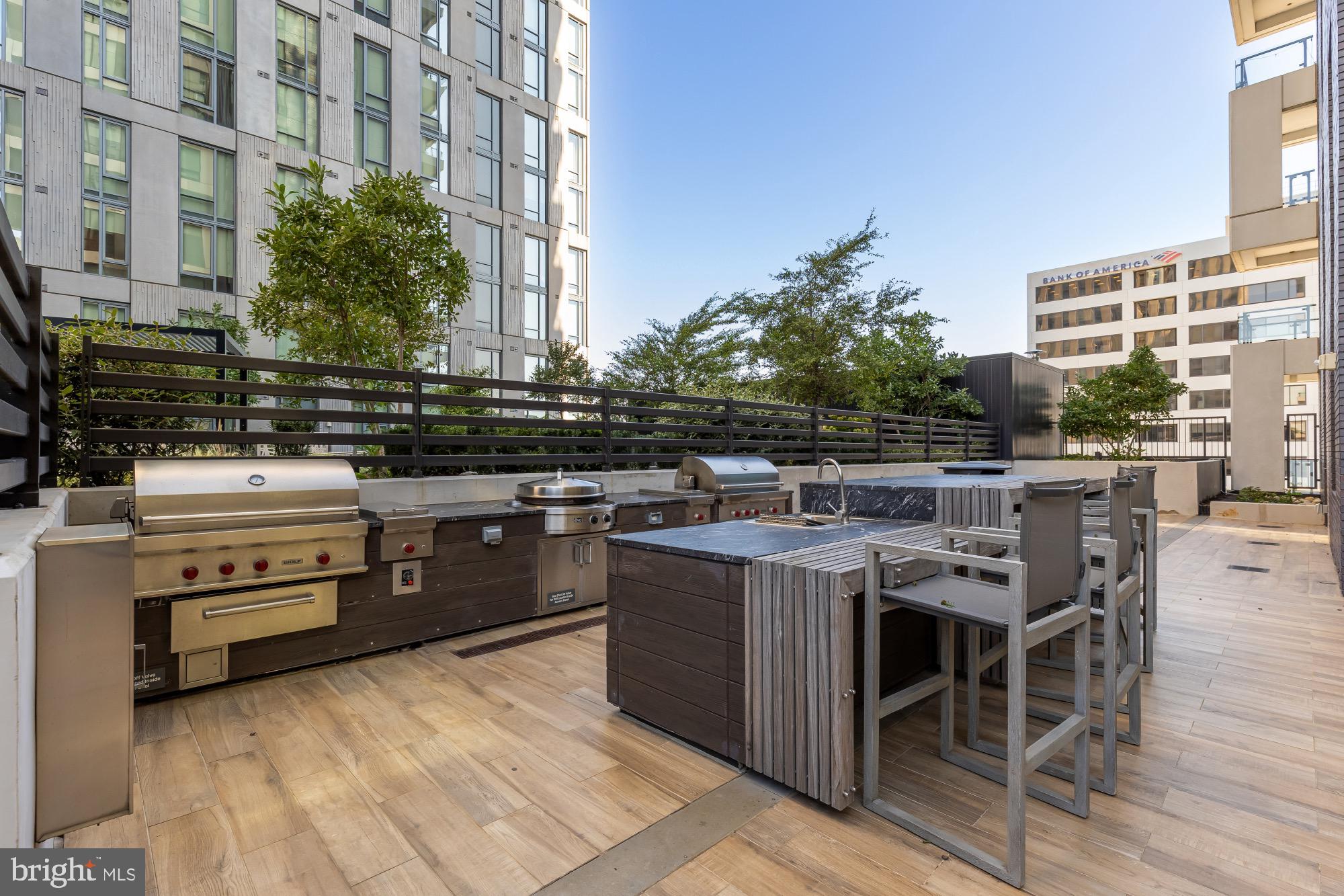 THE BORO TYSONS - Residential