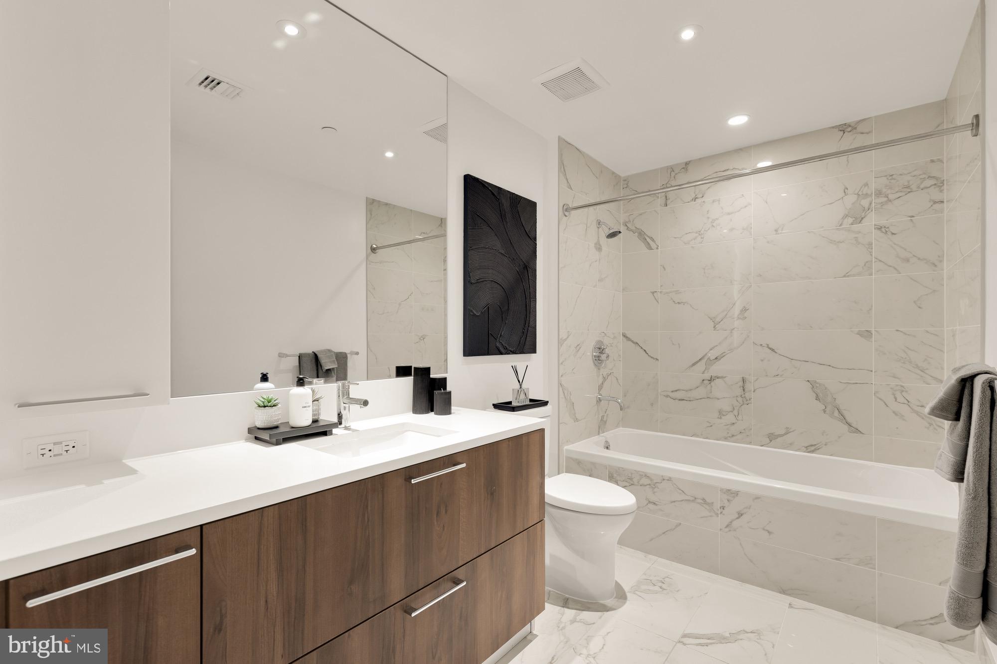 THE BORO TYSONS - Residential