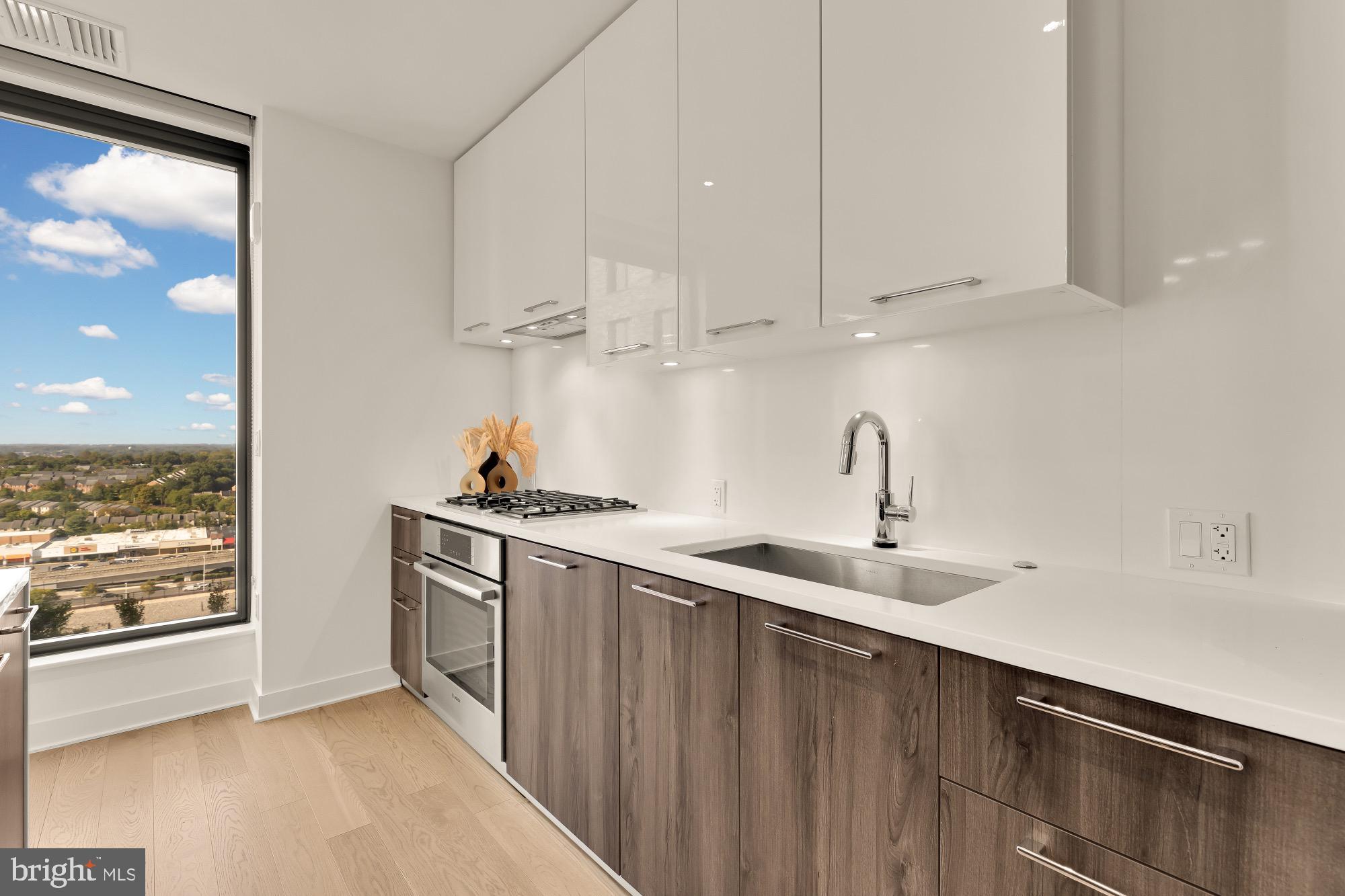 THE BORO TYSONS - Residential