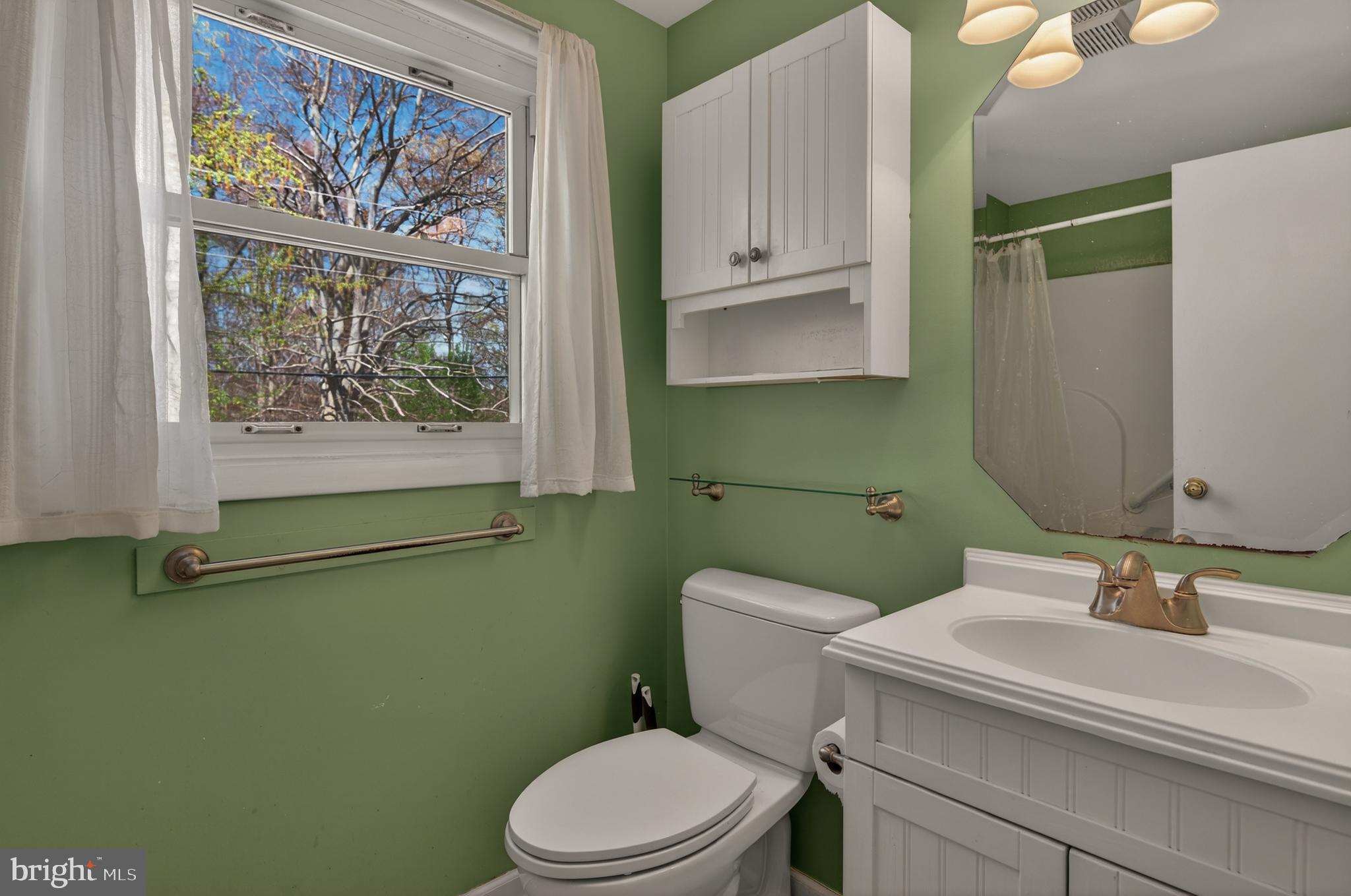 YORKTOWN AT BELAIR - Residential